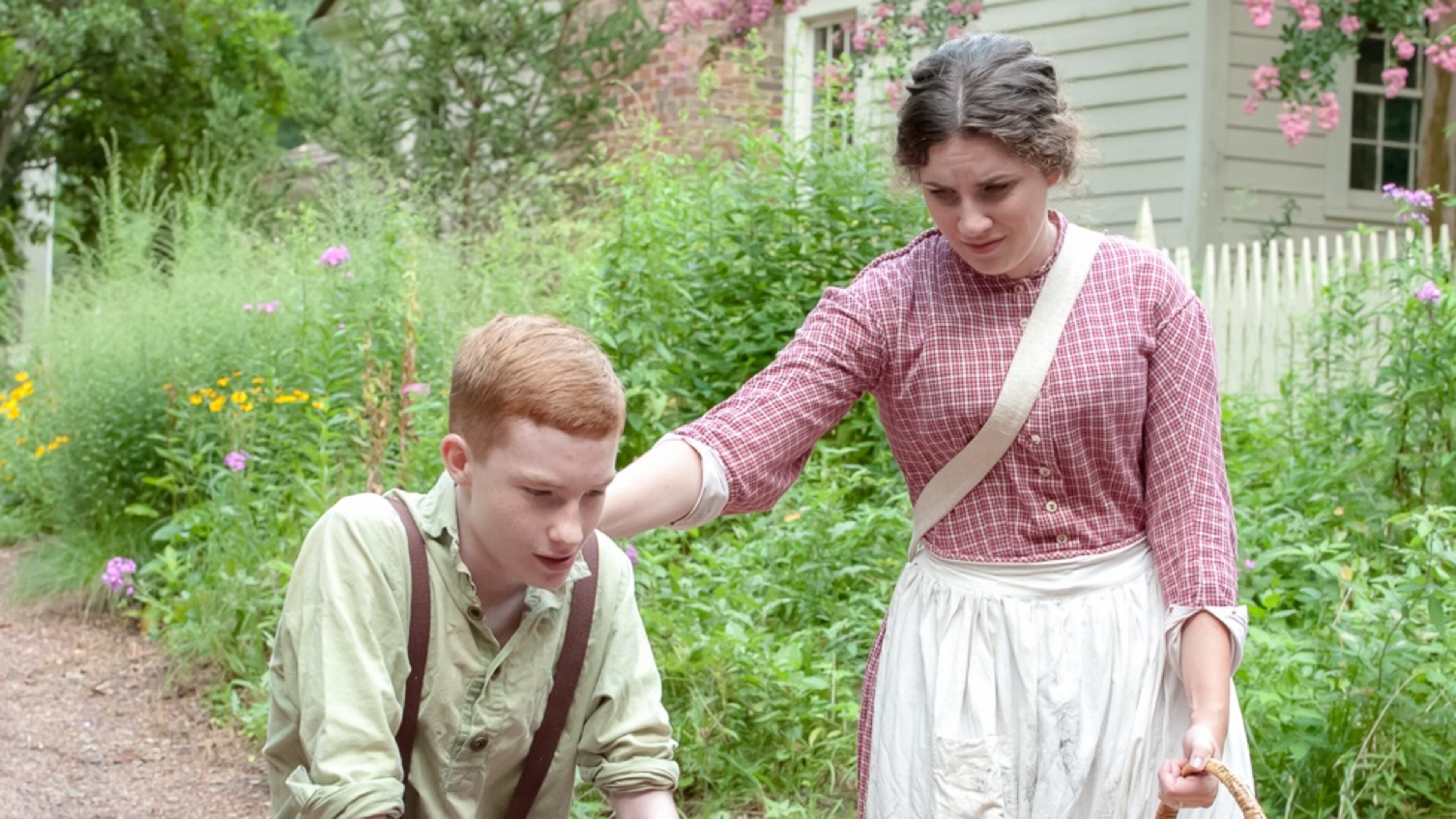 Performers will bring the 1840s Smith Family Farm to life during the Atlanta History Center’s Meet the Past Festival on Saturday. Alex Calloway and Lindsay Foster gave a recent interactive museum theater performance at the historic farmstead about the Battle of Peachtree Creek. CONTRIBUTED BY BONNIE MORET