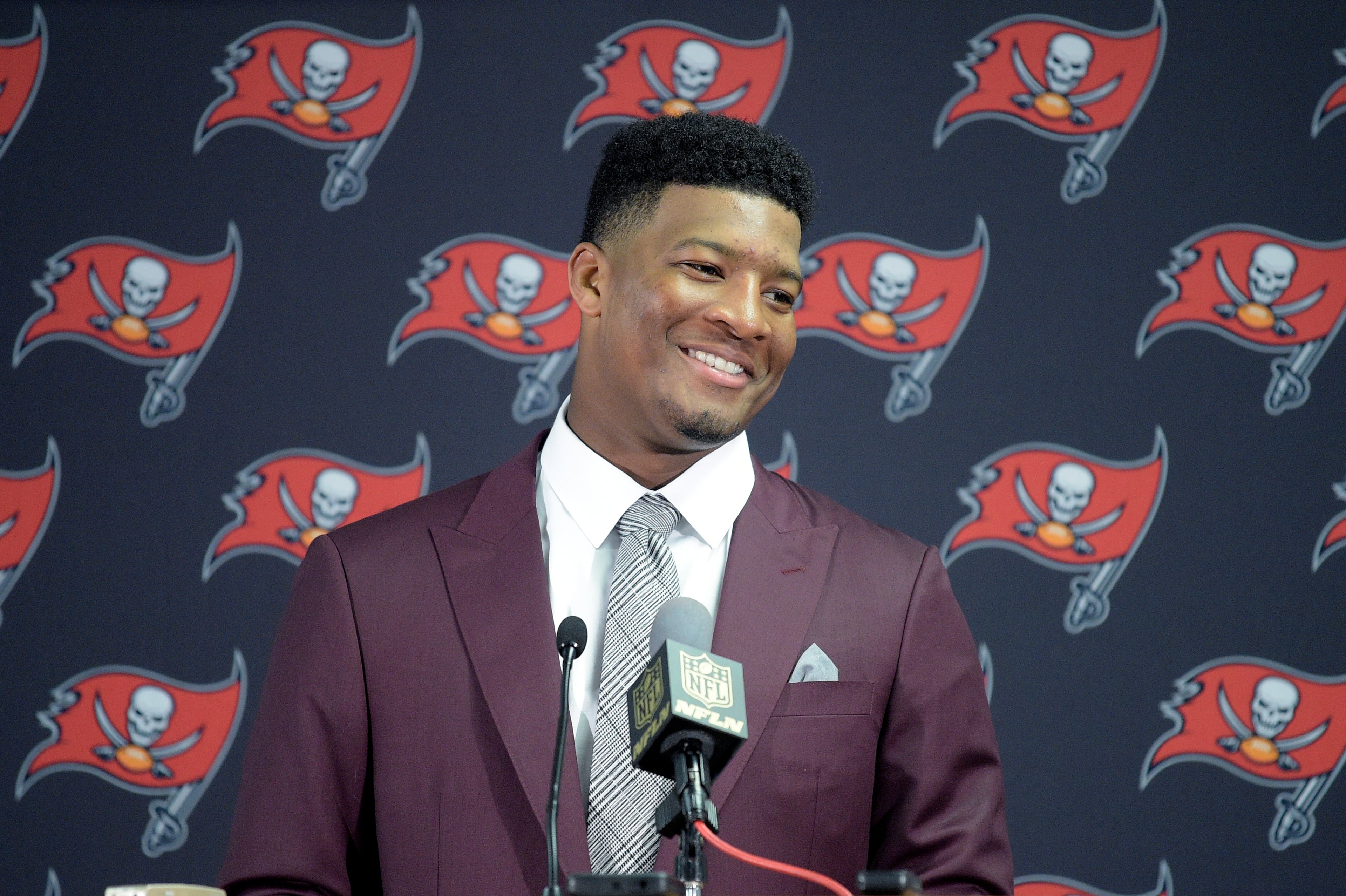 Tampa Bay Buccaneers quarterback Jameis Winston answers a question from a reporter during the post-game news conference after an NFL football game against the Atlanta Falcons in Tampa, Fla., Sunday, Dec. 6, 2015. The Buccaneers 23-19. (AP Photo/Phelan M. Ebenhack)
