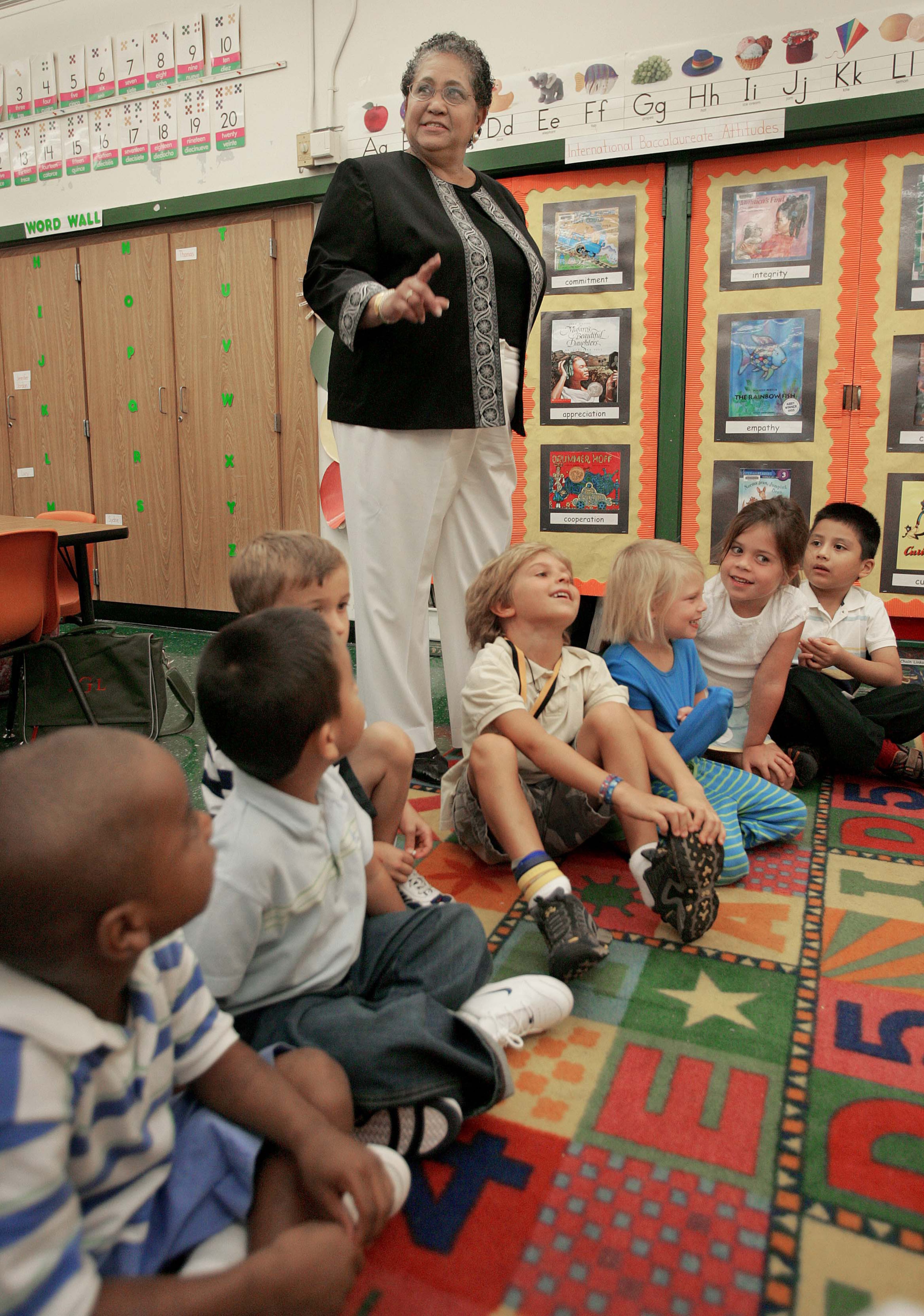 Atlanta's superintendent of schools, Beverly Hall visits Carla Bernard's kindergarten class in 2006. It was the first day of school for children in the Atlanta public schools Monday. John Spink/jspink@ajc.com