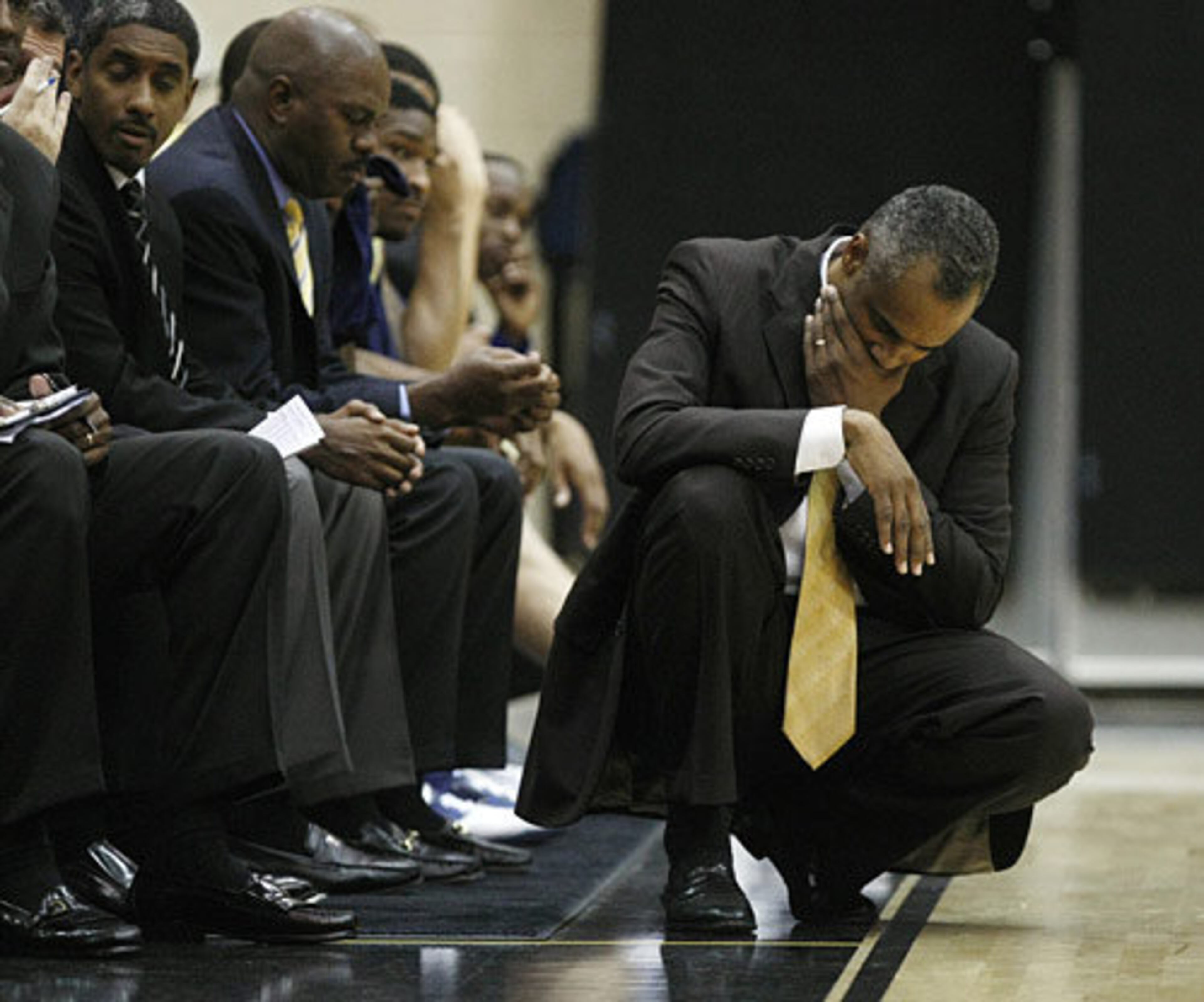 Georgia Tech head coach Paul Hewitt reacts in the final minutes of an 80-63 upset by the Owls at Kennesaw State University.