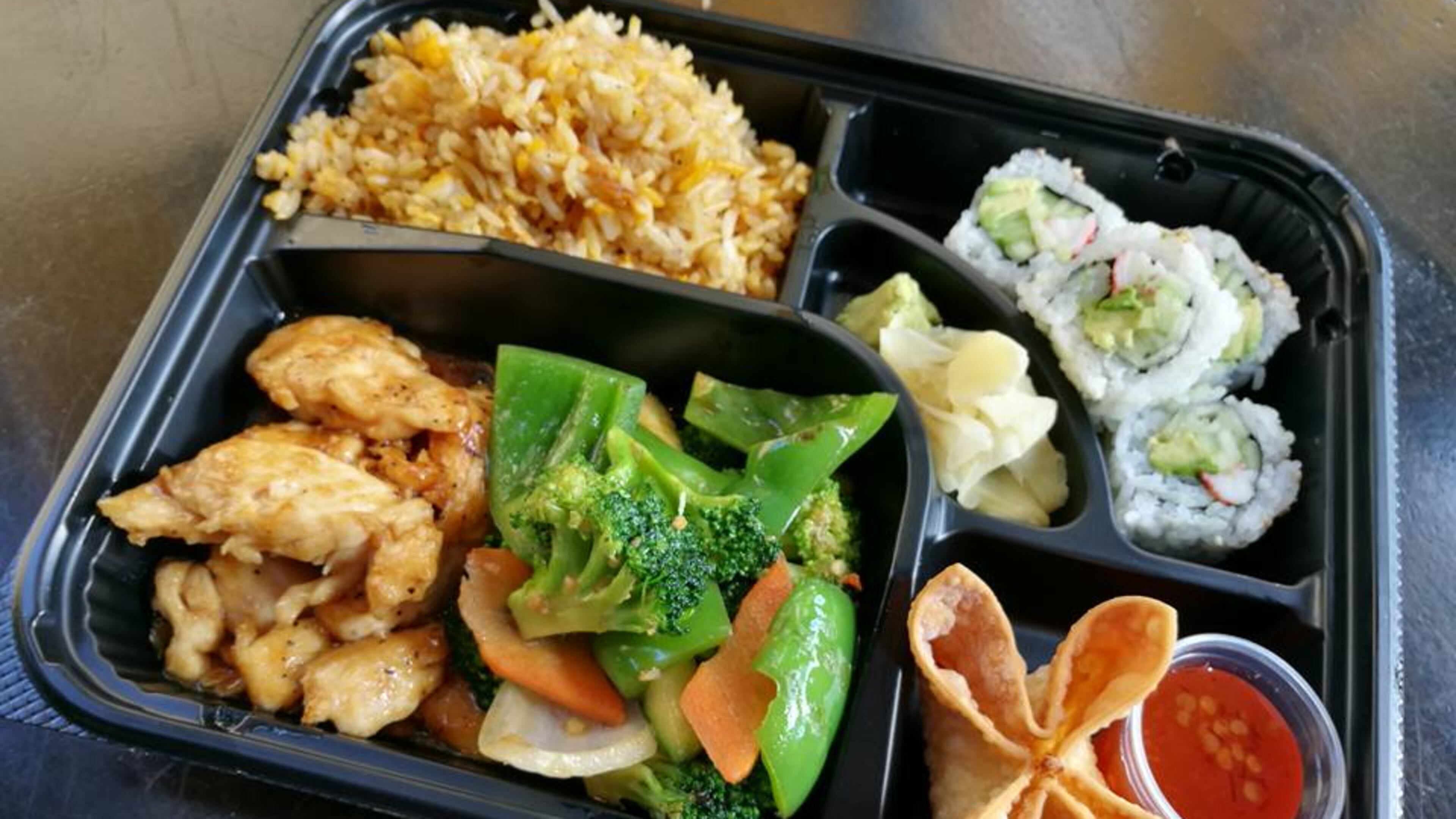 Gekko Truck, which serves sushi and hibachi, failed a recent health inspection.