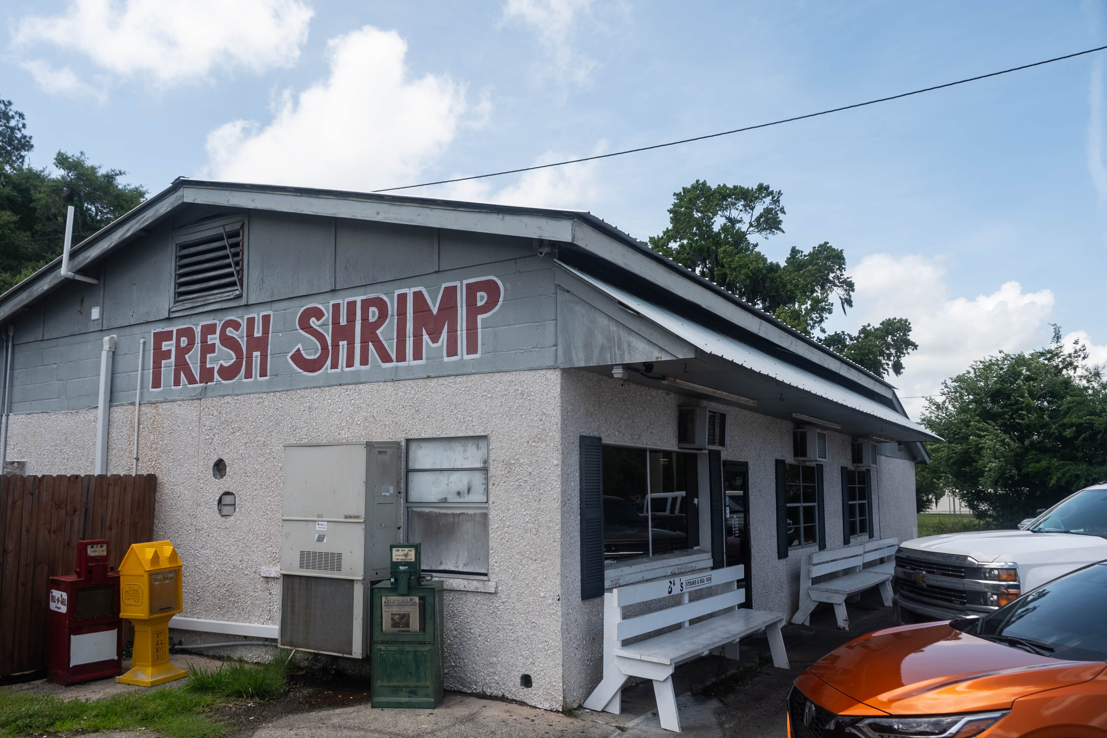 B&J's Steak and Seafood, pictured on Monday, June 1, 2026, opened in Darien in 2001. (Bill Dawers for the AJC)