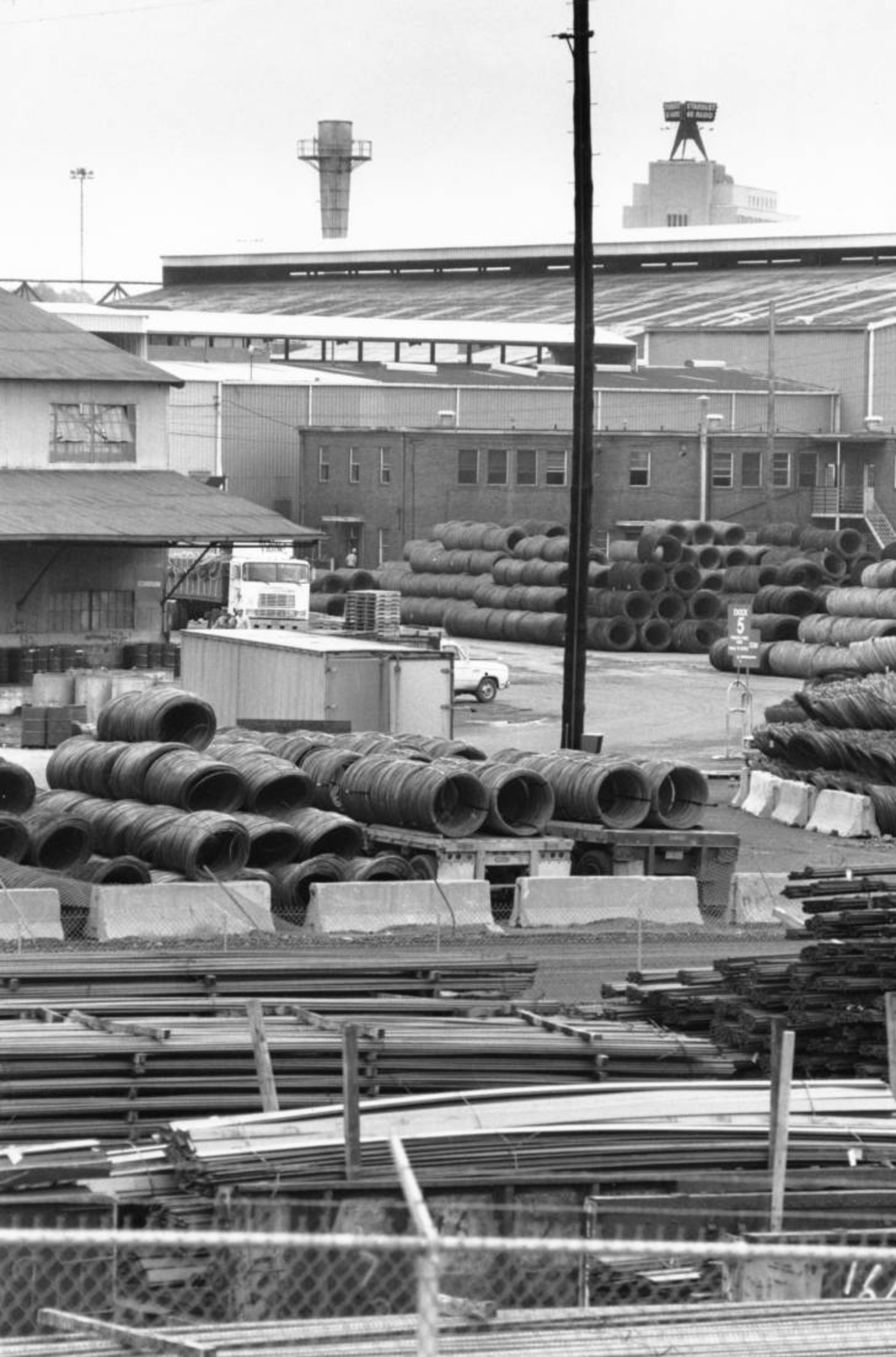 1987 -- The Atlantic Steel grounds are littered with stacks of rods and cable. DWIGHT ROSS JR. / AJC FILE