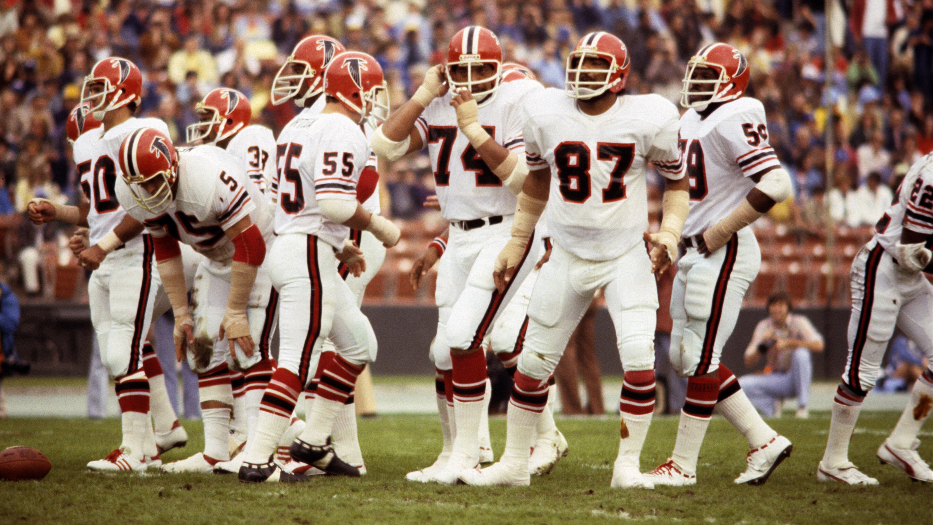 The 1977 Atlanta Falcons defense, AKA the Grits Blitz, marshals its forces before the snap against the Los Angeles Rams.