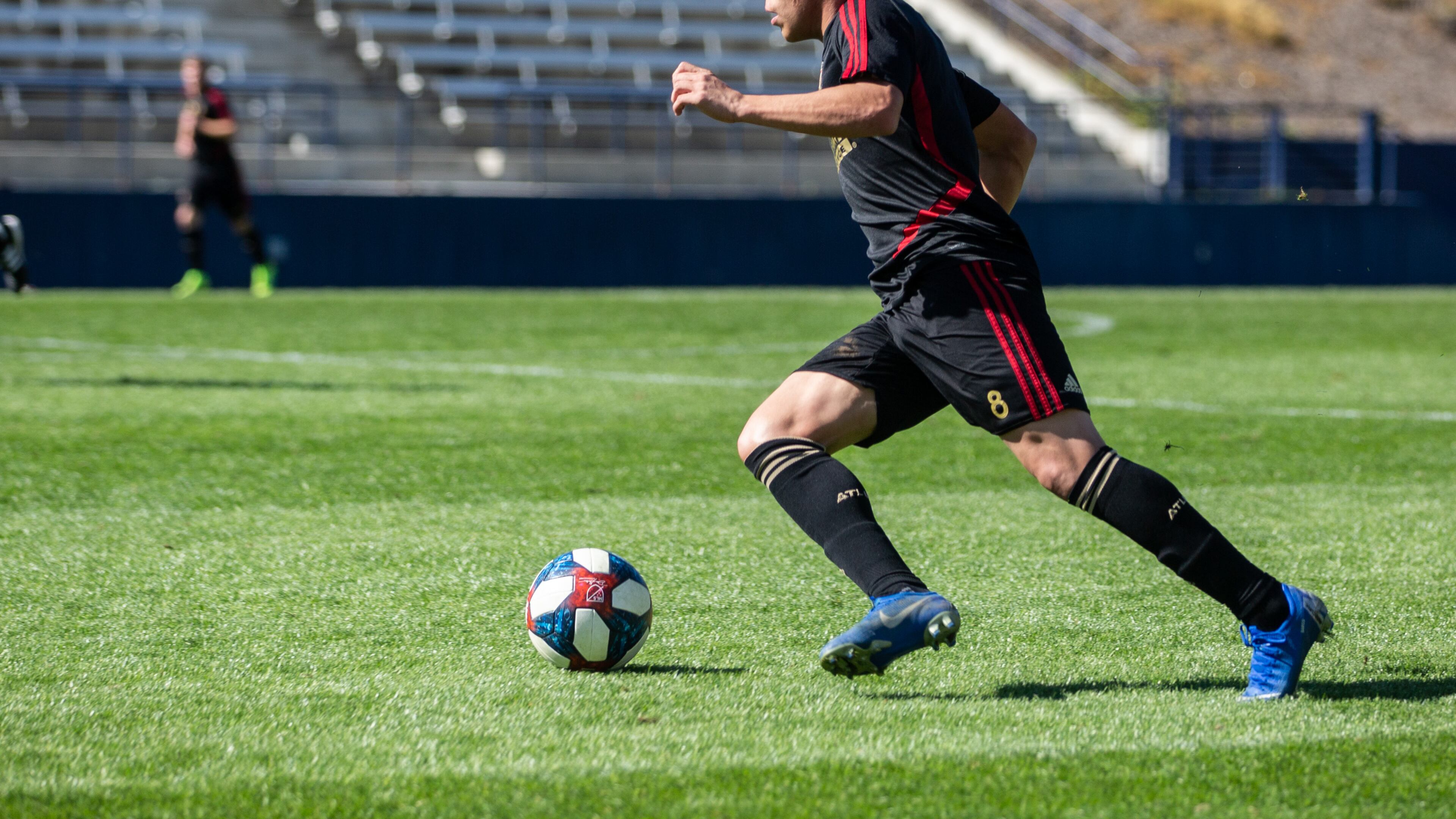 Atlanta United'z Ezequiel Barco dribbles against Tijuana in a friendly. (Atlanta United)