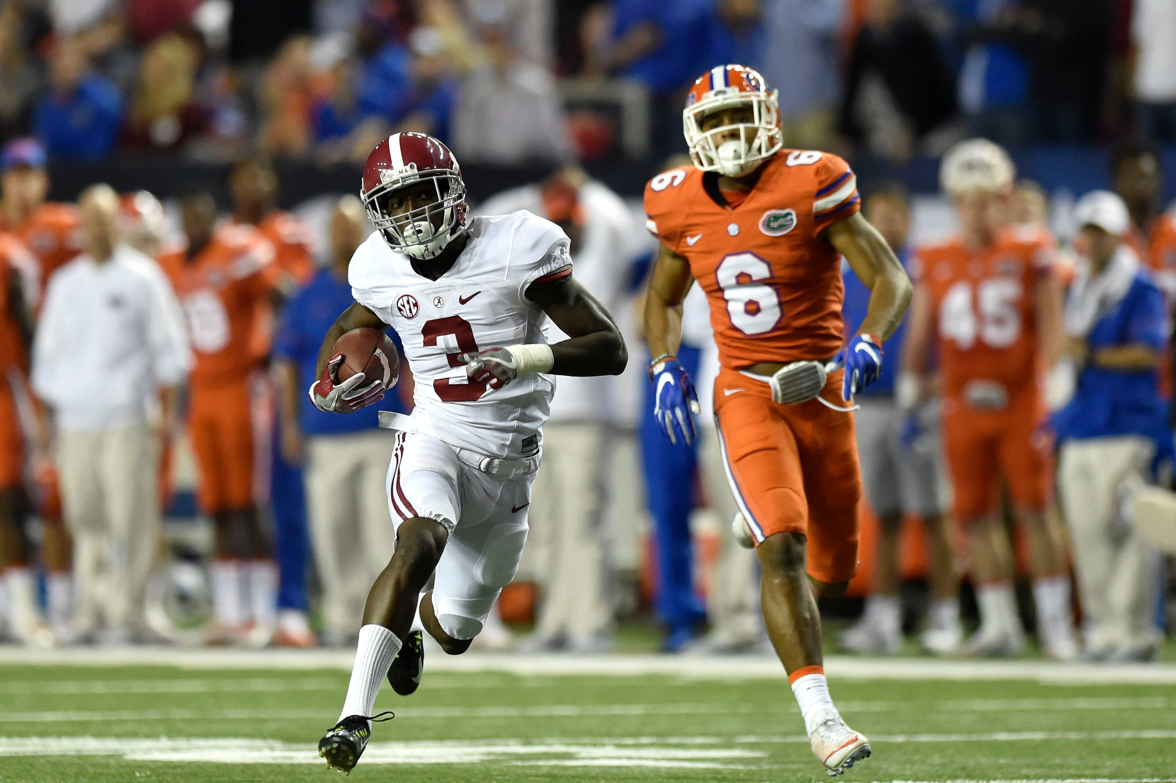 December 3, 2016, Atlanta - Alabama wide receiver Calvin Ridley (3) runs with the ball during the SEC Championship Game between the Alabama Crimson Tide and the Florida Gators in Atlanta, Georgia, on Saturday, December 3, 2016. (DAVID BARNES / DAVID.BARNES@AJC.COM)