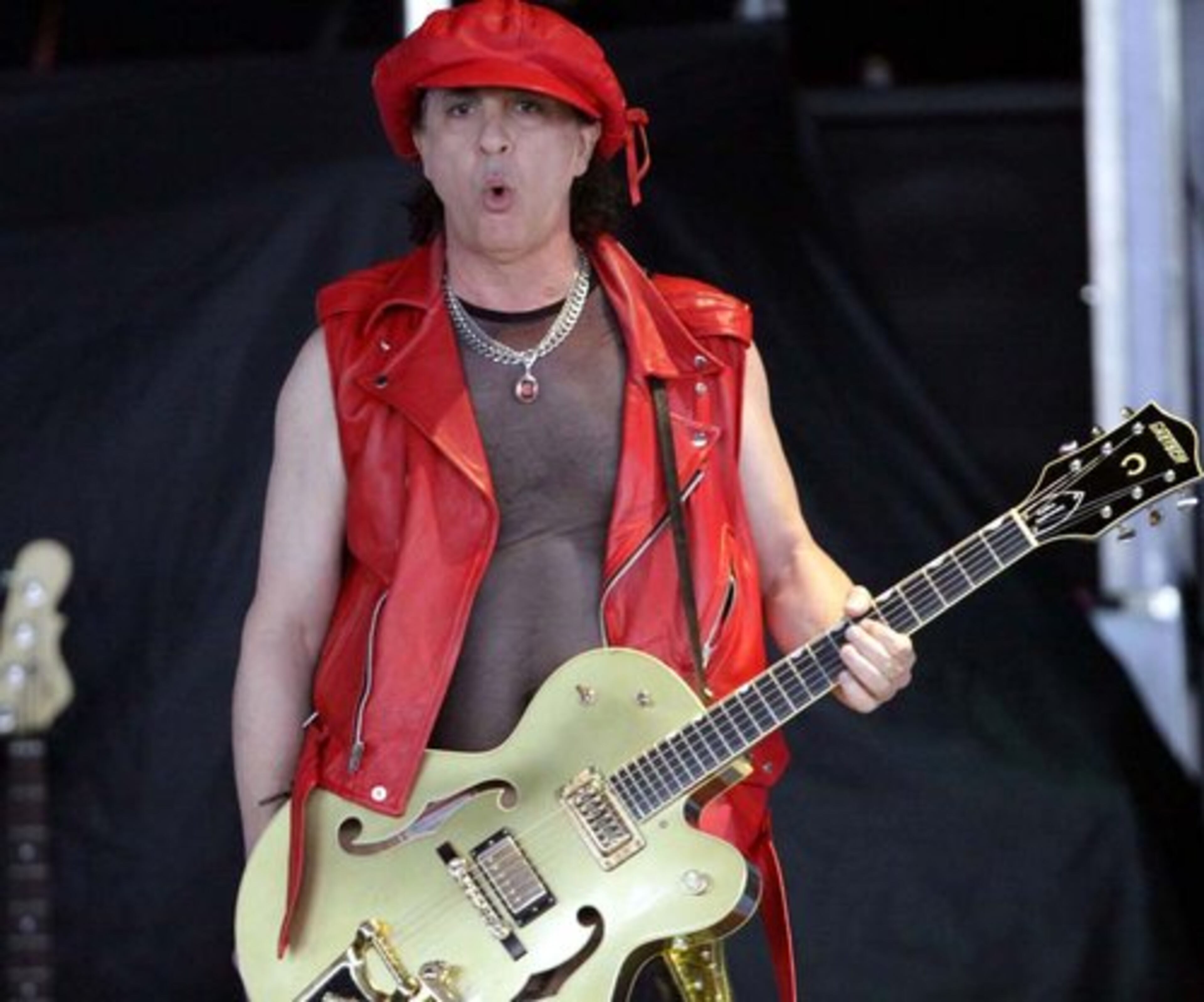 Sylvain Sylvain and The New York Dolls performing.