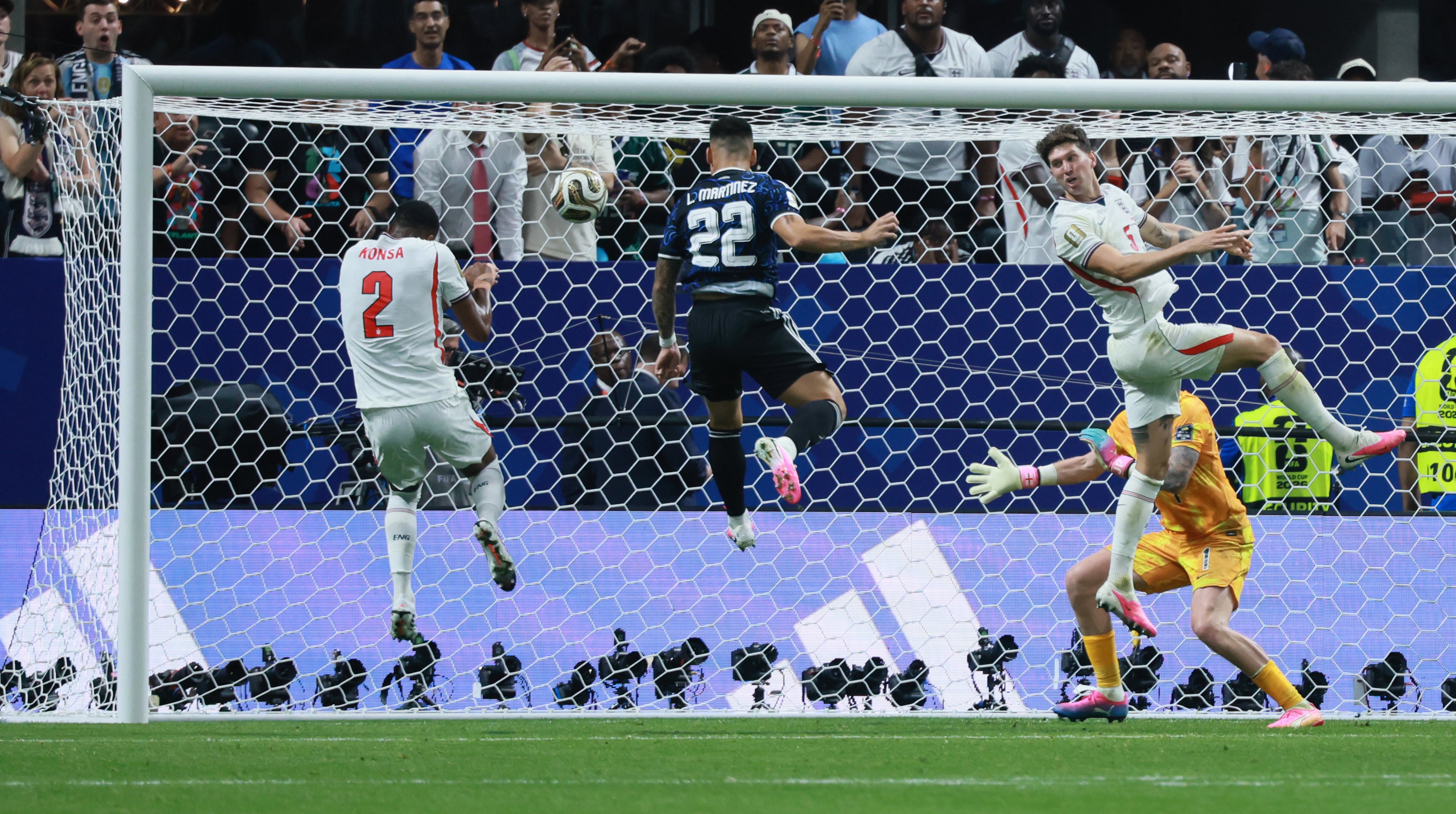 Argentina's Lautaro Martinez (22) heads the ball past England goalkeeper Jordan Pickford for the winning goal during second half of Argentina vs. England FIFA World Cup Semifinal match at Atlanta Stadium (Mercedes-Benz Stadium) on Wednesday, July 15, 2026. (Jason Getz/AJC)