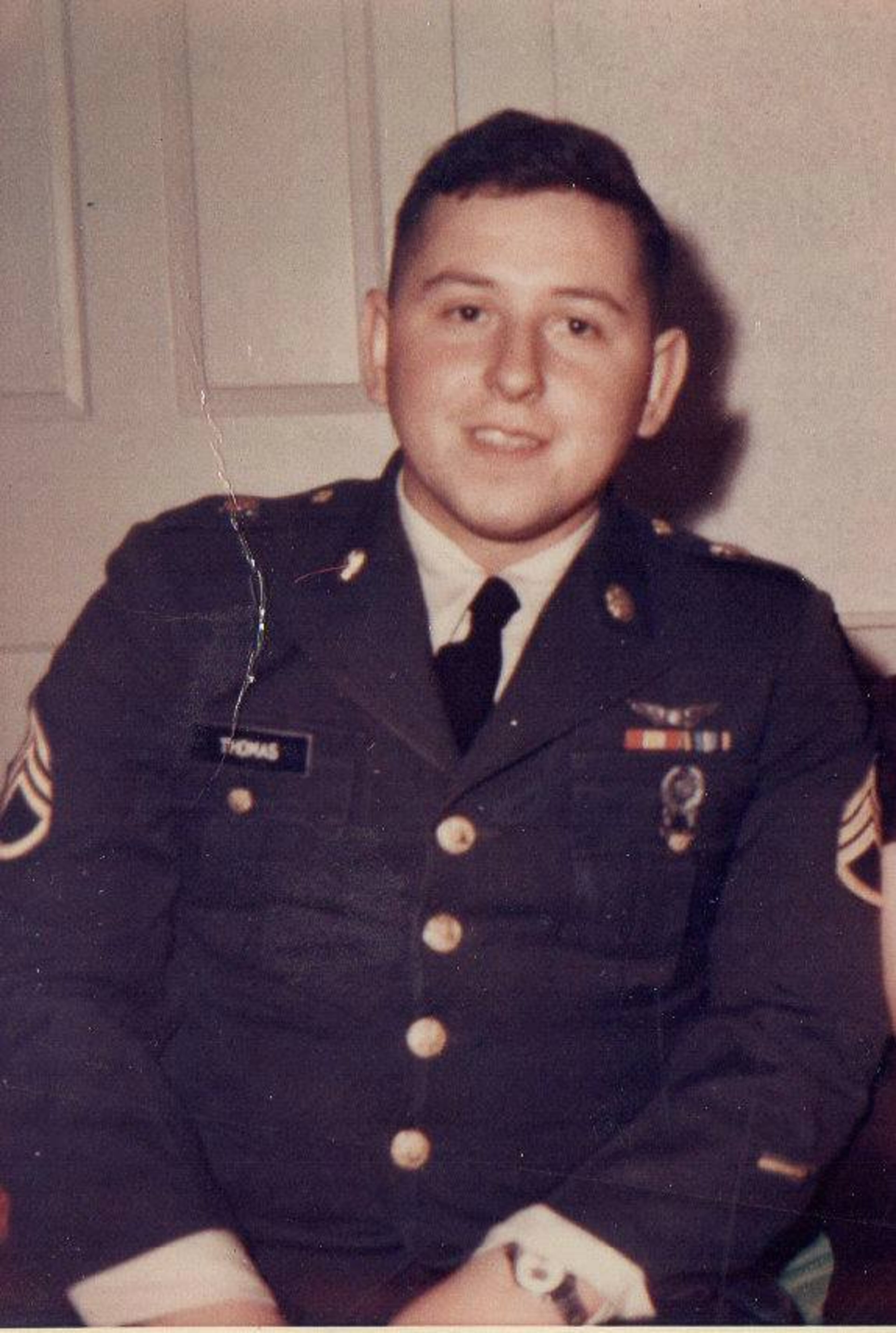 Allen Thomas married a Korean woman and had twins back in 1967. Click here for full story.