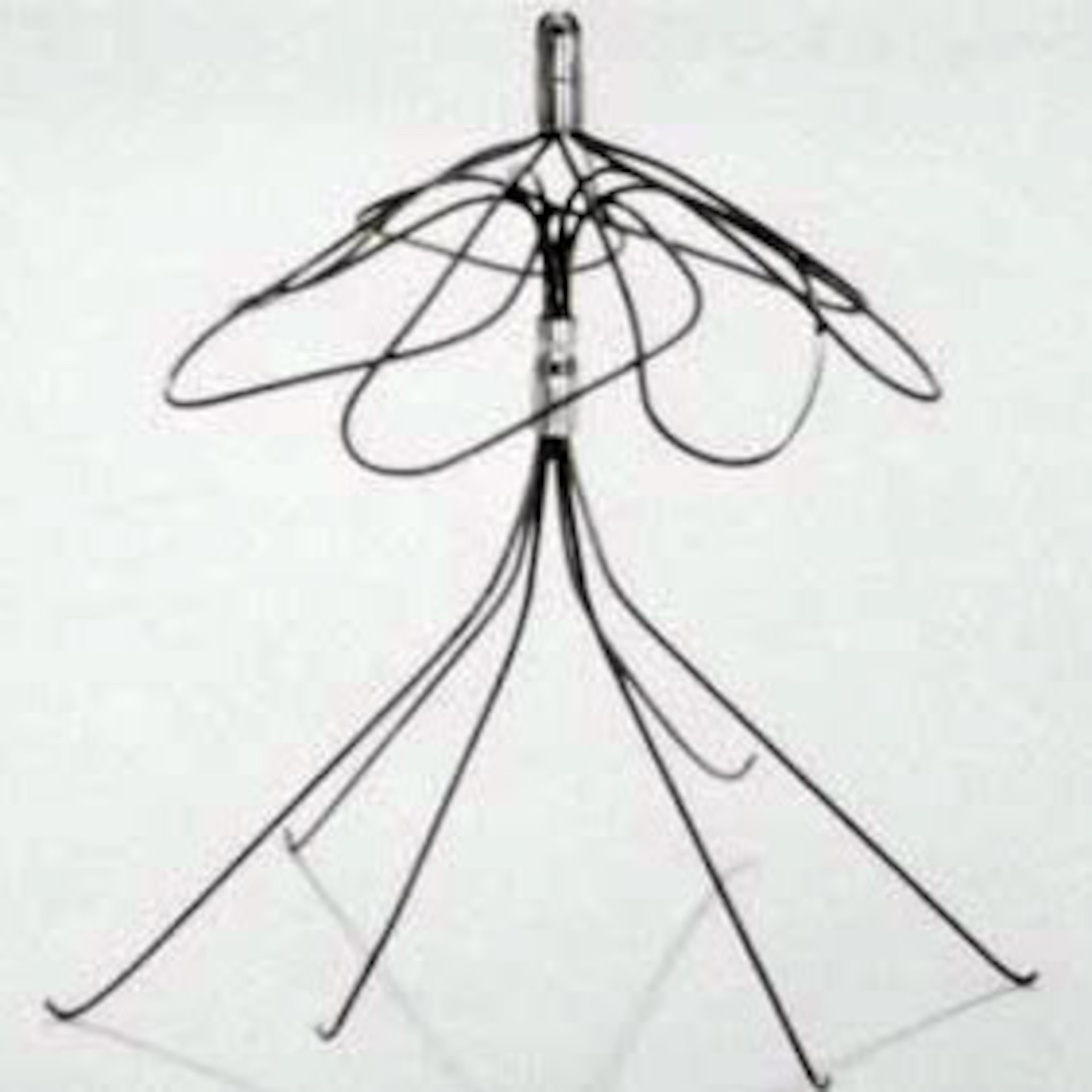 This is a Simon Nitinol filter, the first Bard filter and one that was permanent. Later filters that were retrievable were deemed similar to this one.