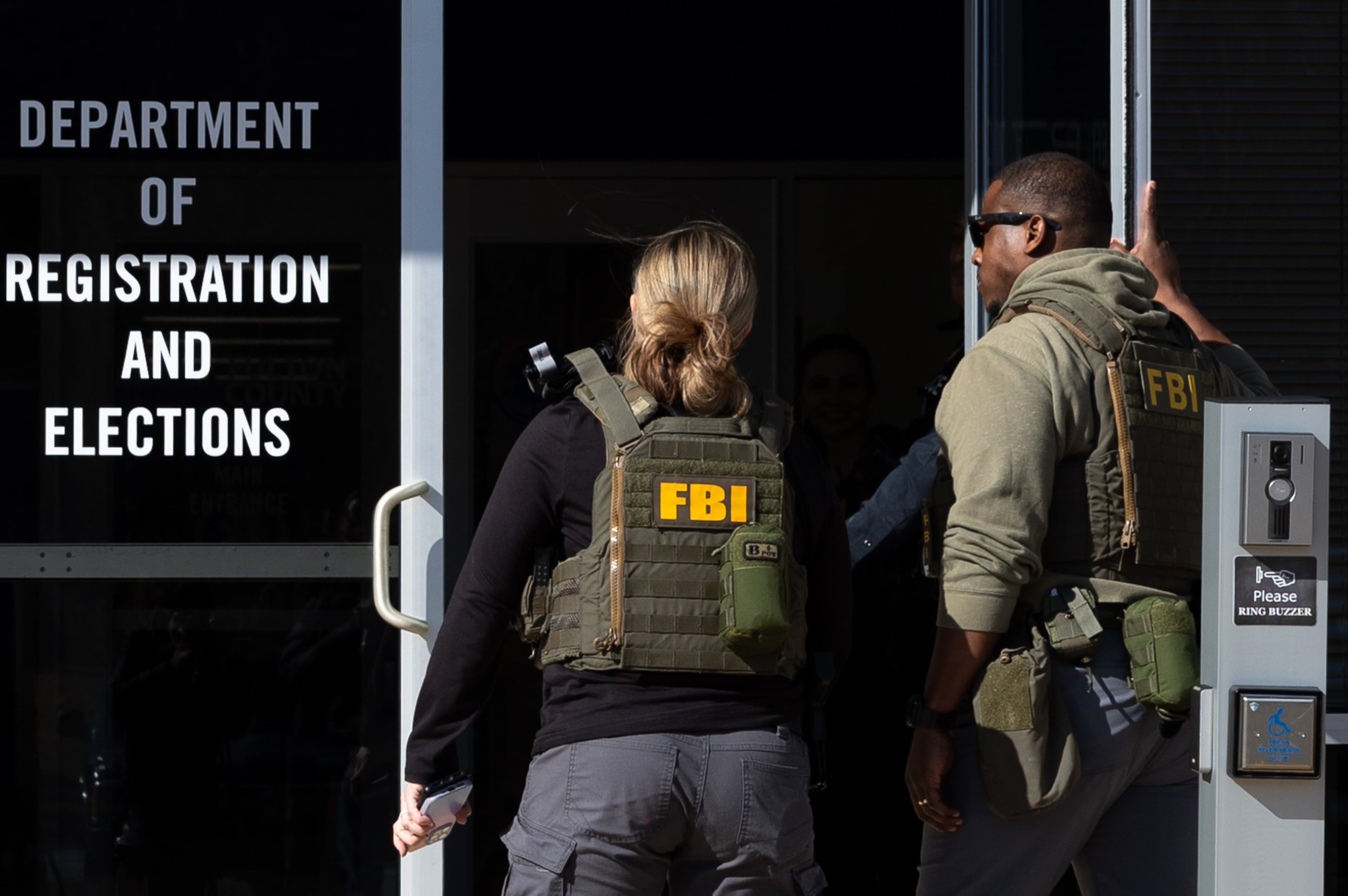 FBI raids Fulton County election office seeking ballots from Trump’s 2020 loss