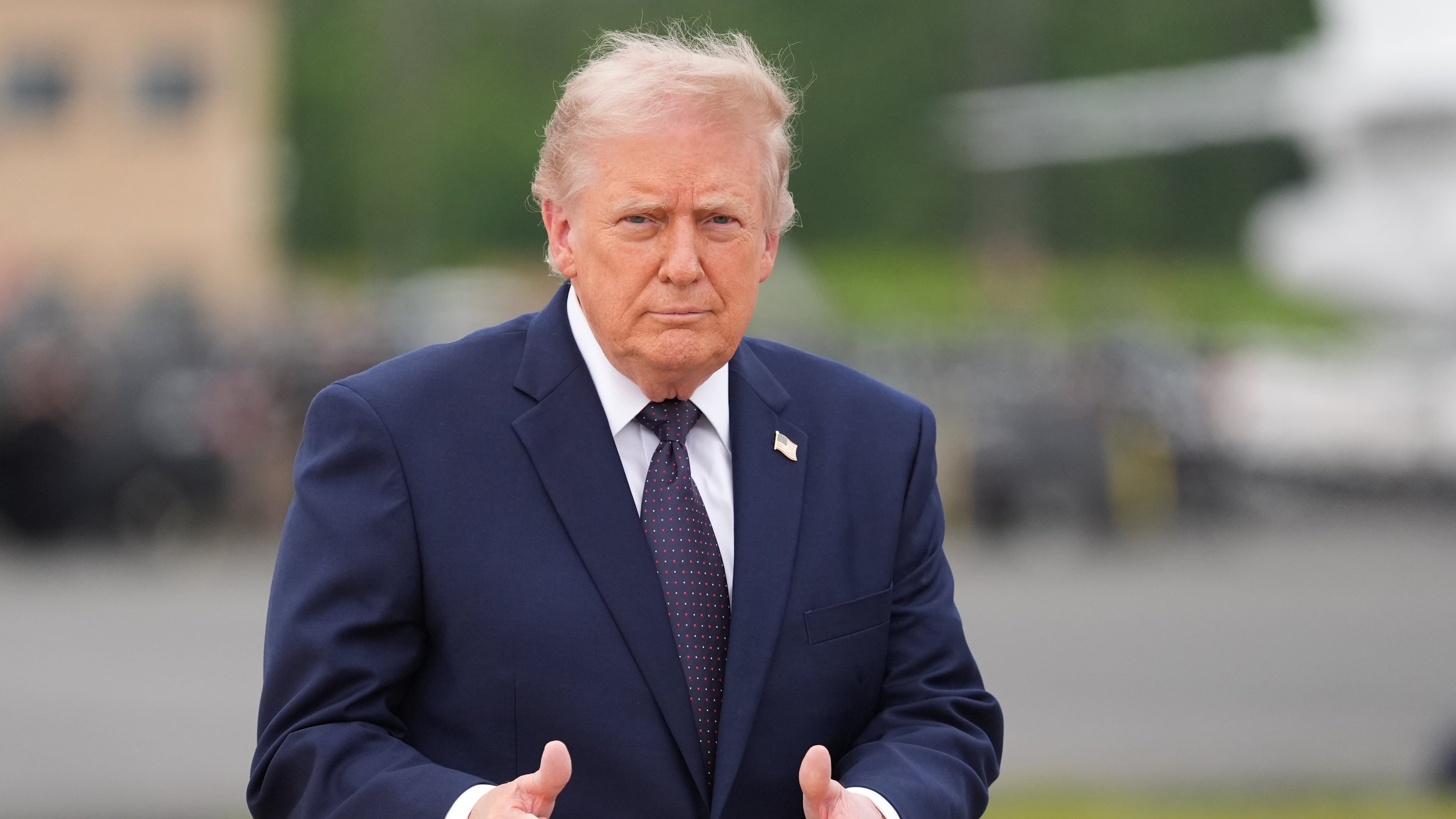President Donald Trump walks from Marine One to board Air Force One at Morristown Airport, Friday, May 22, 2026, in Morristown, N.J. (AP Photo/Alex Brandon)