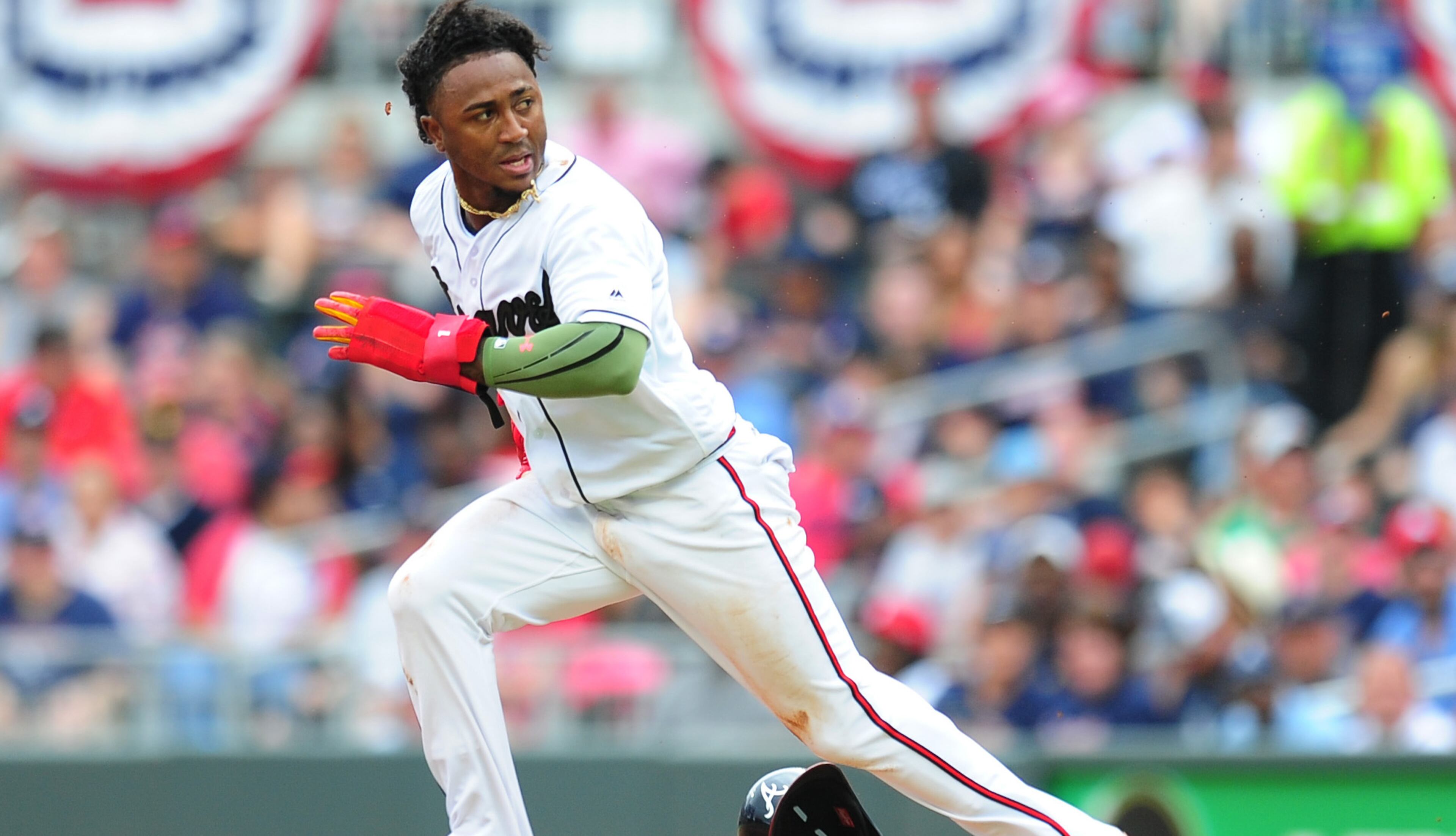 There's no slowing down Ozzie Albies, here breaking into a sprint Monday vs. the Mets. Just don't hurt anything, kid. (Scott Cunningham/Getty Images)