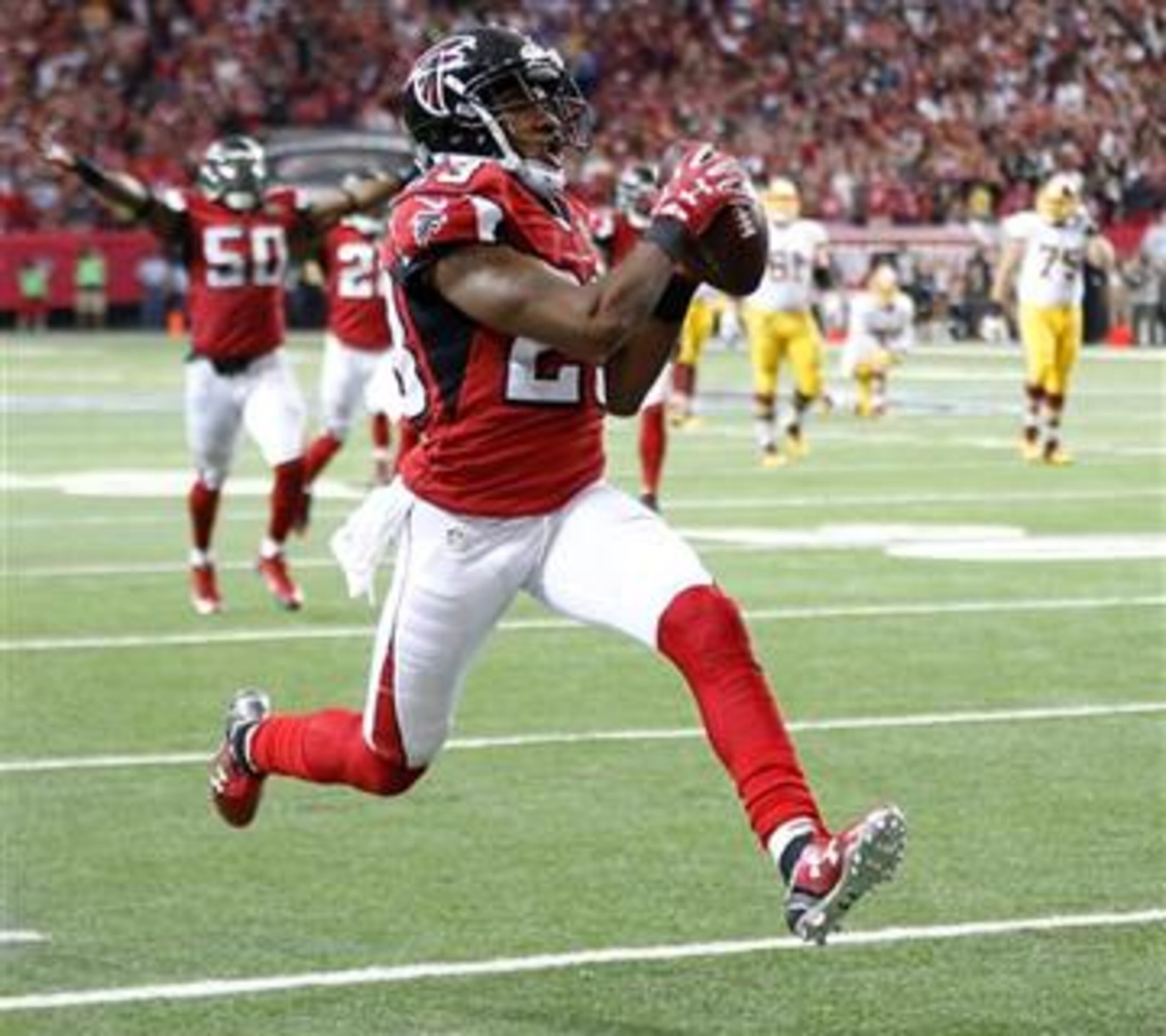 Robert Alford scores the winning TD. (AP Photo) Robert Alford scores the winning TD. (AP Photo)