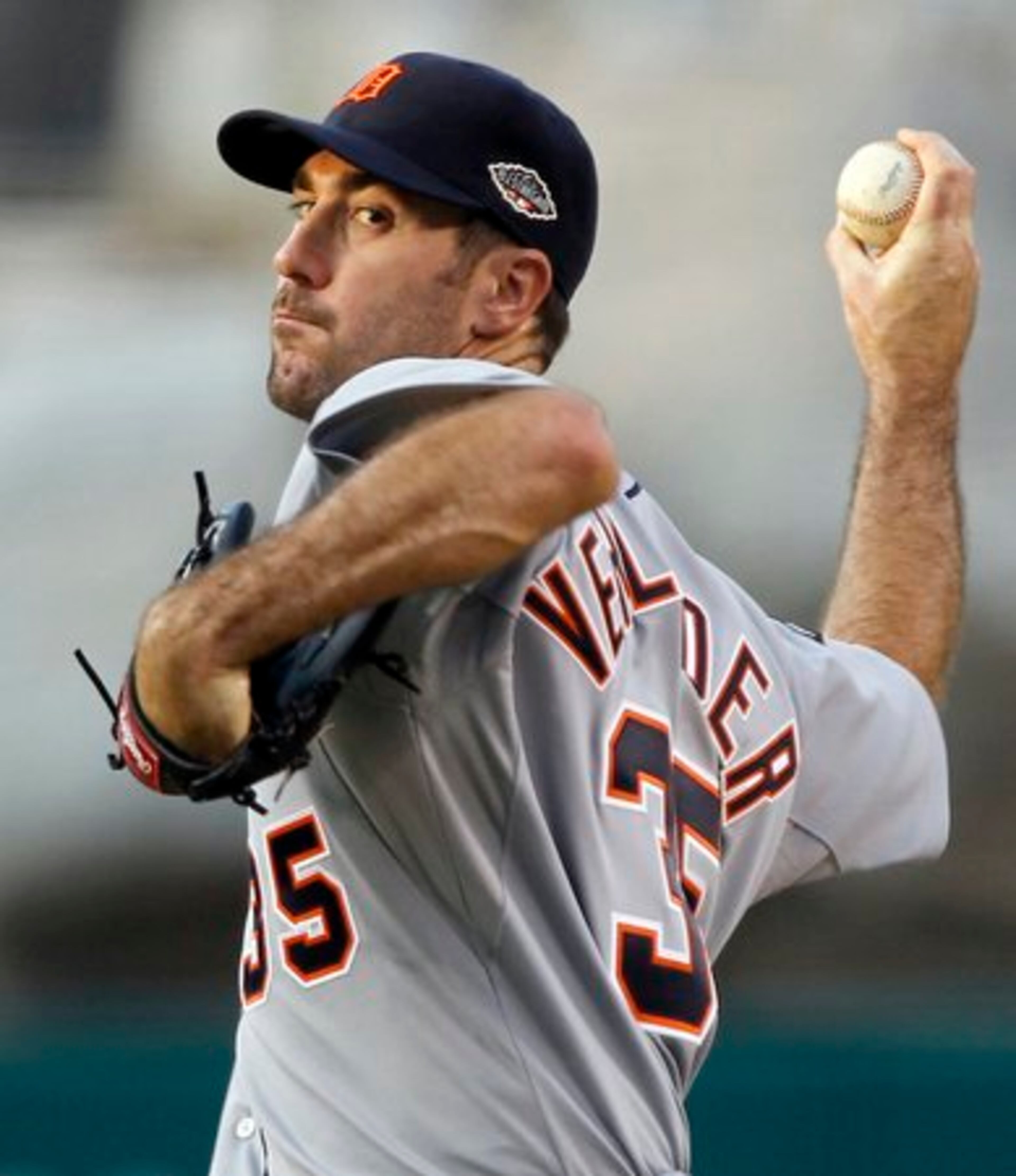Detroit Tigers pitcher Justin Verlander won the AL MVP Award and Cy Young Award. He threw his second career no-hitter on May 7 against the Toronto Blue Jays.