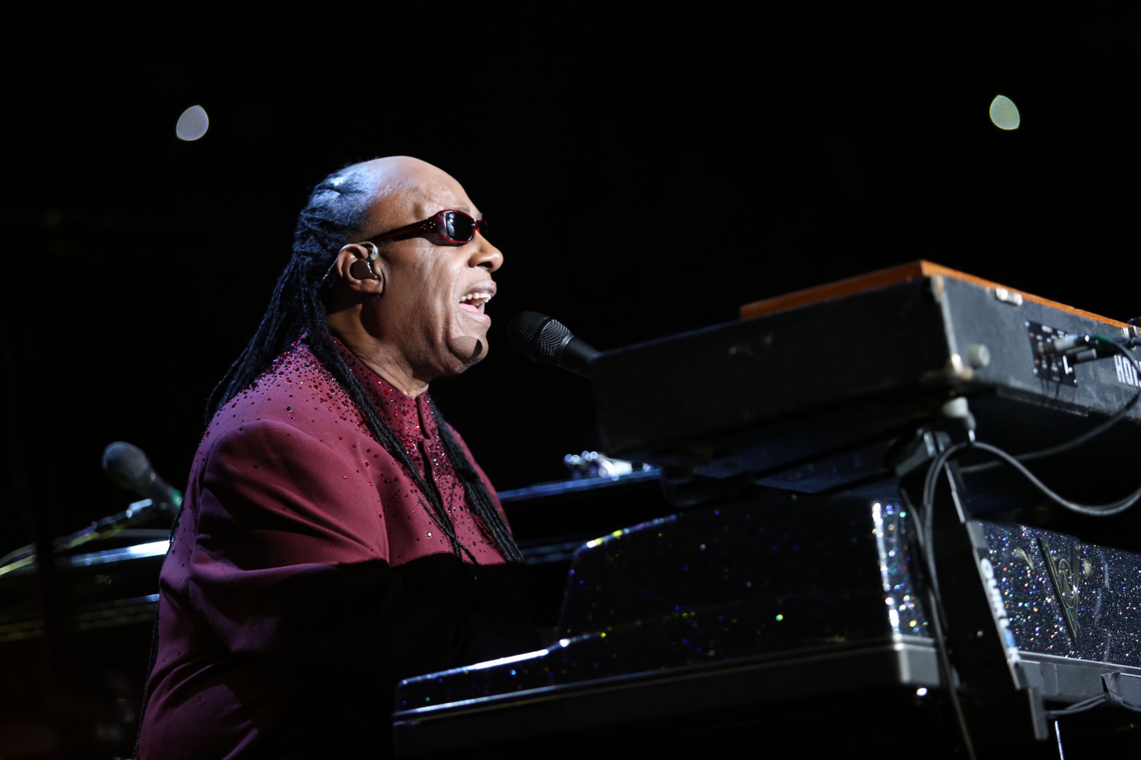 he legendary singer, musician, songwriter and Stevie Wonder brings his tour celebrating his landmark album, "Songs in the Key of Life," to Atlanta, performing to a sold-out audience at Philips Arena. (Akili-Casundria Ramsess/Special to the AJC)