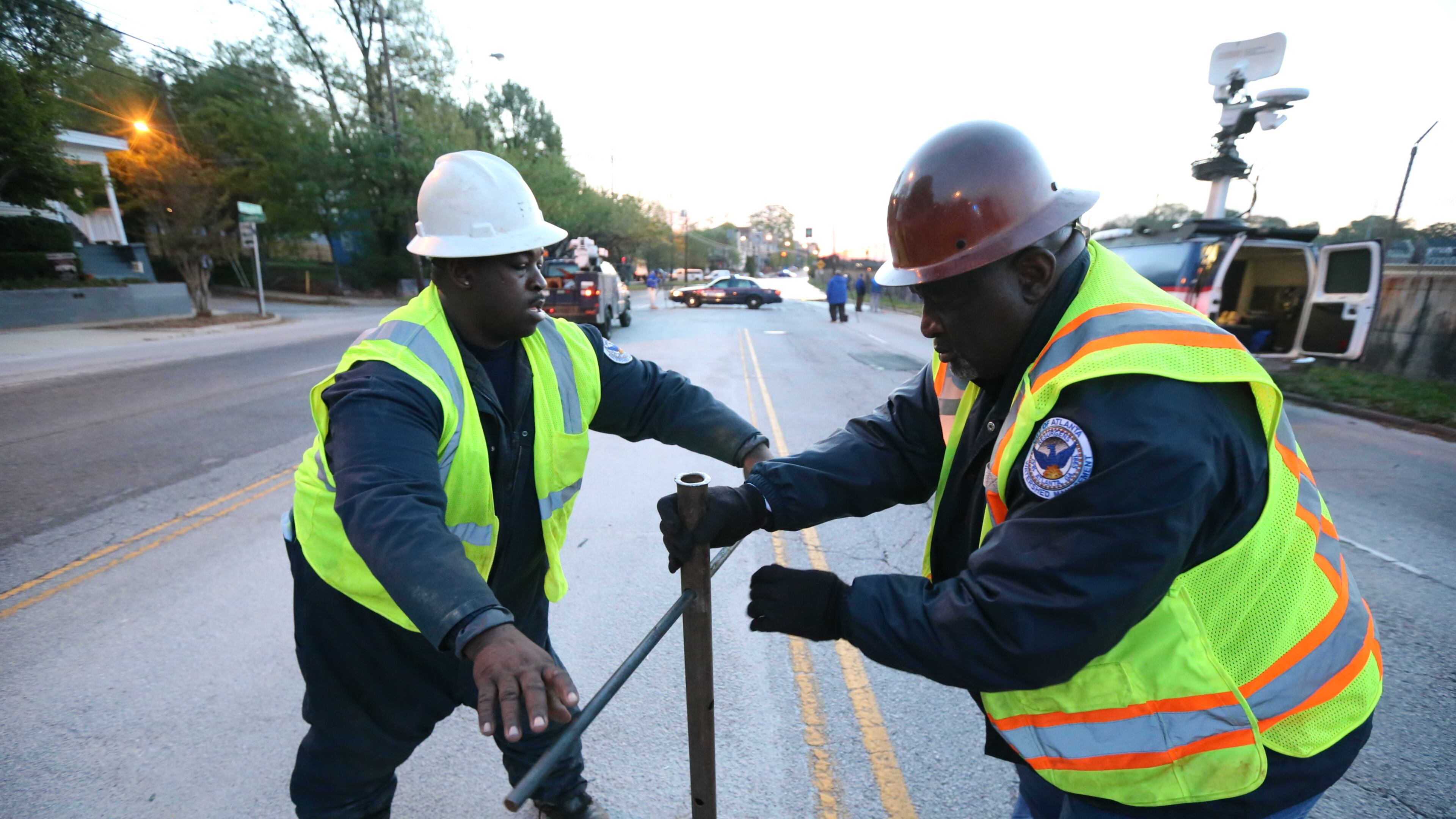 A major northeast Atlanta thoroughfare was shut down Thursday morning after a water main break left deep standing water in the roadway. The break, near the intersection of DeKalb Avenue and Elmira Place, was reported just before 6 a.m.