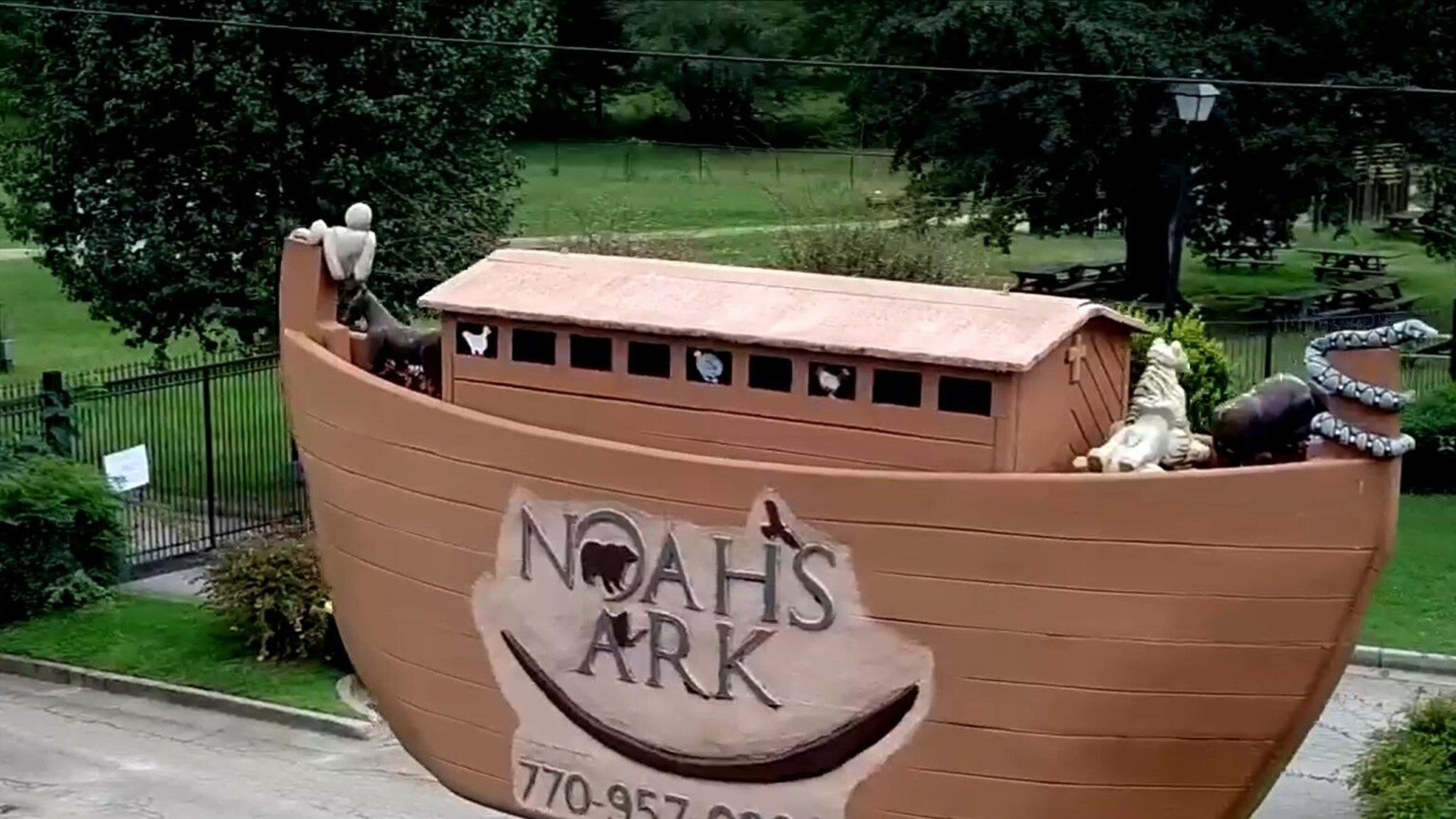 Noah's Ark animal sanctuary is facing fresh troubles after two inspection reports noted new problems at the Henry County facility.