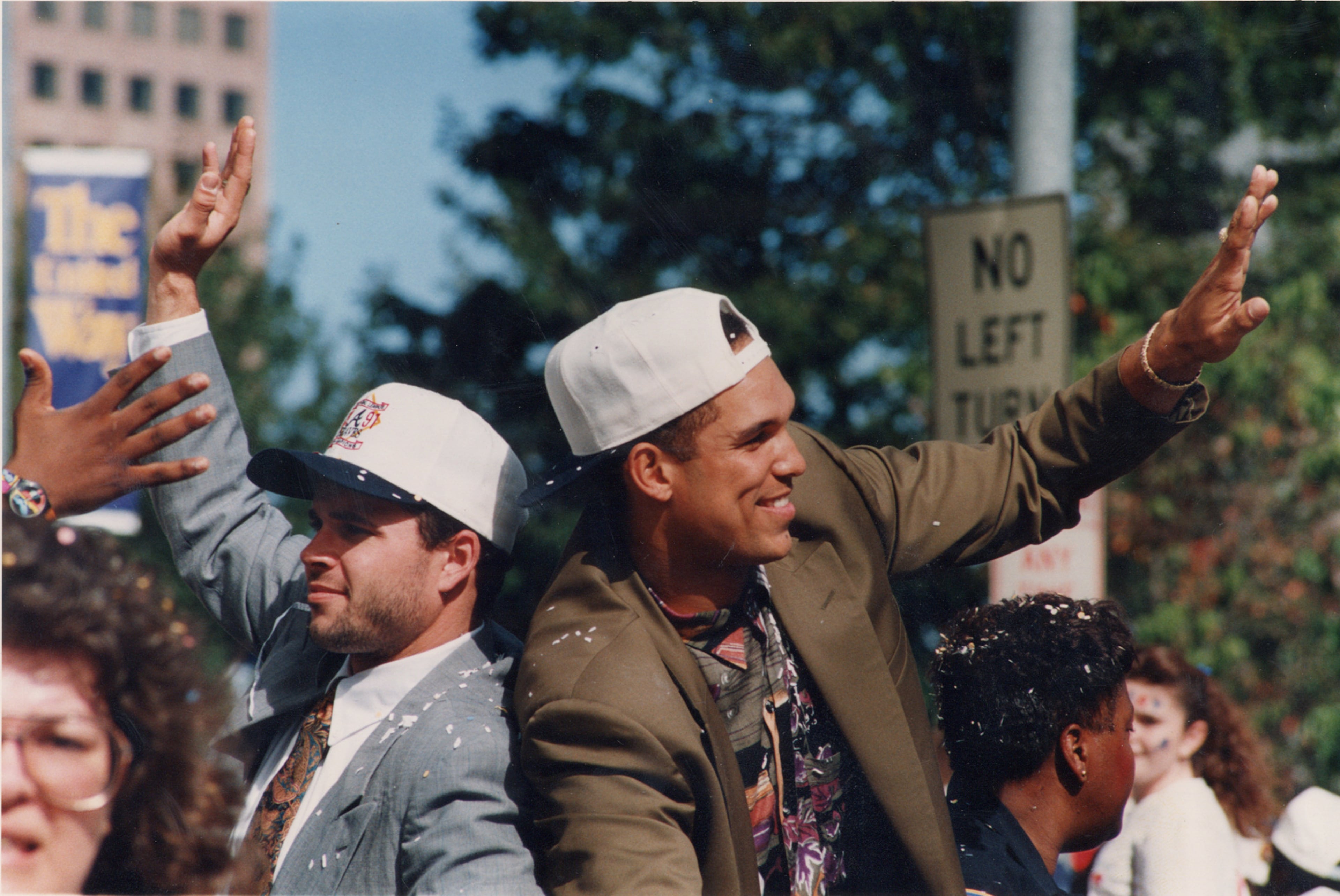 Justice was named NL Rookie of the Year in 1990 and was a key member of the worst-to-first World Series team of 1991.