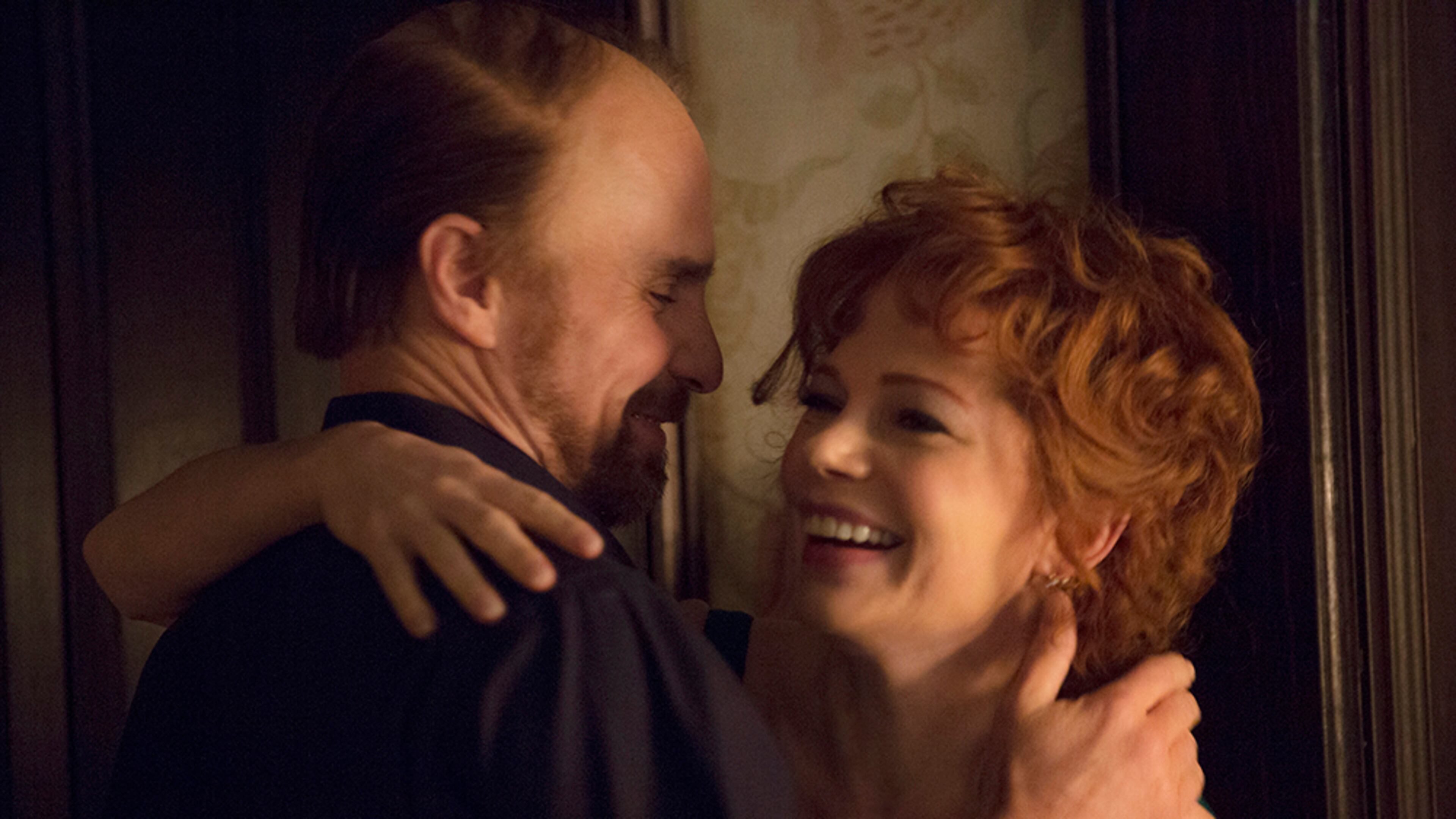 FOSSE VERDON "Life is a Cabaret" Episode 1 (Airs Tuesday, April 9, 10:00 pm/ep) -- Pictured: (l-r) Sam Rockwell as Bob Fosse, Michelle Williams as Gwen Verdon. CR: Craig Blankenhorn/FX