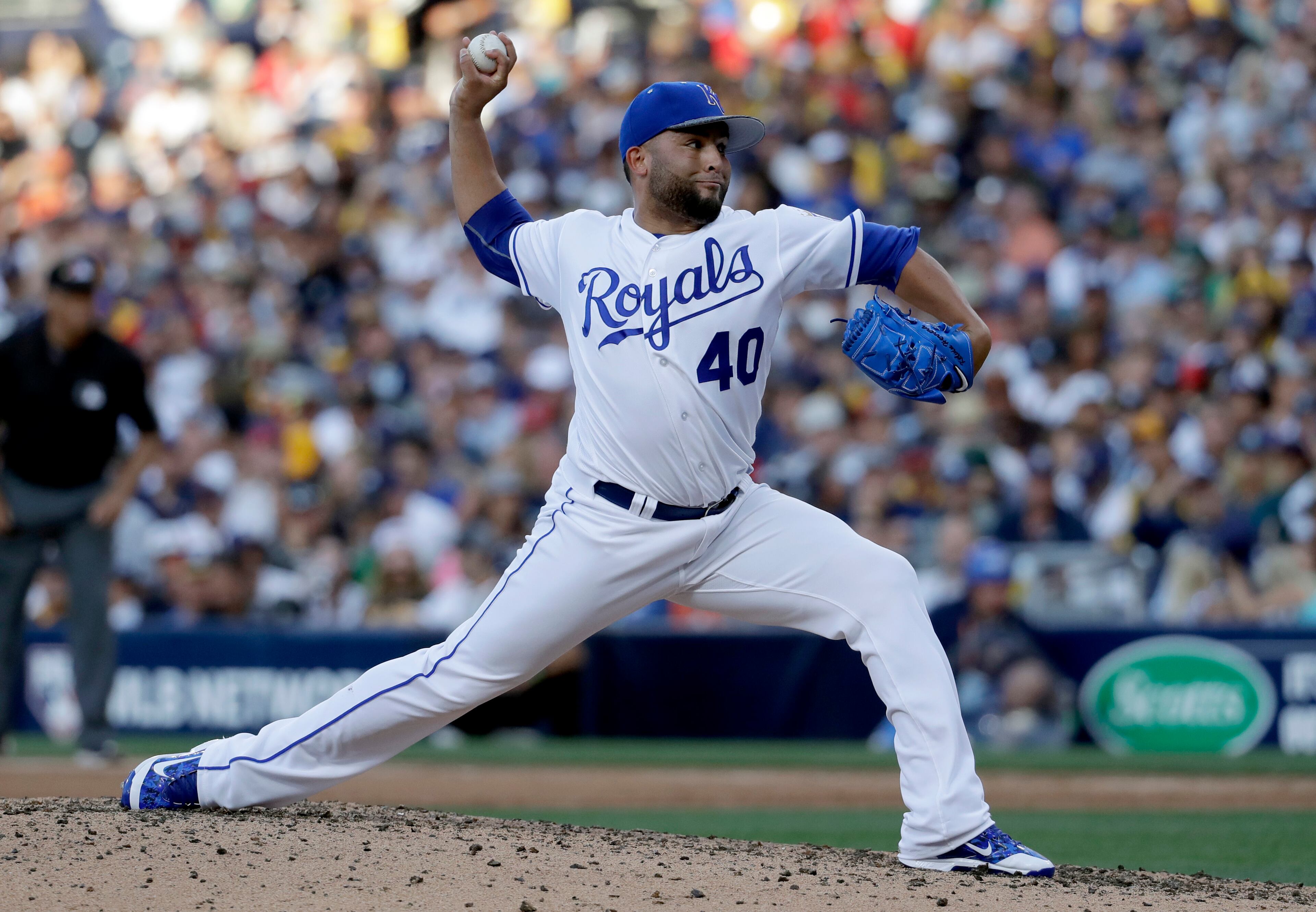 American League's Kelvin Herrera, of the Kansas City Royals, throws during the MLB baseball All-Star Game, Tuesday, July 12, 2016, in San Diego. (AP Photo/Gregory Bull)