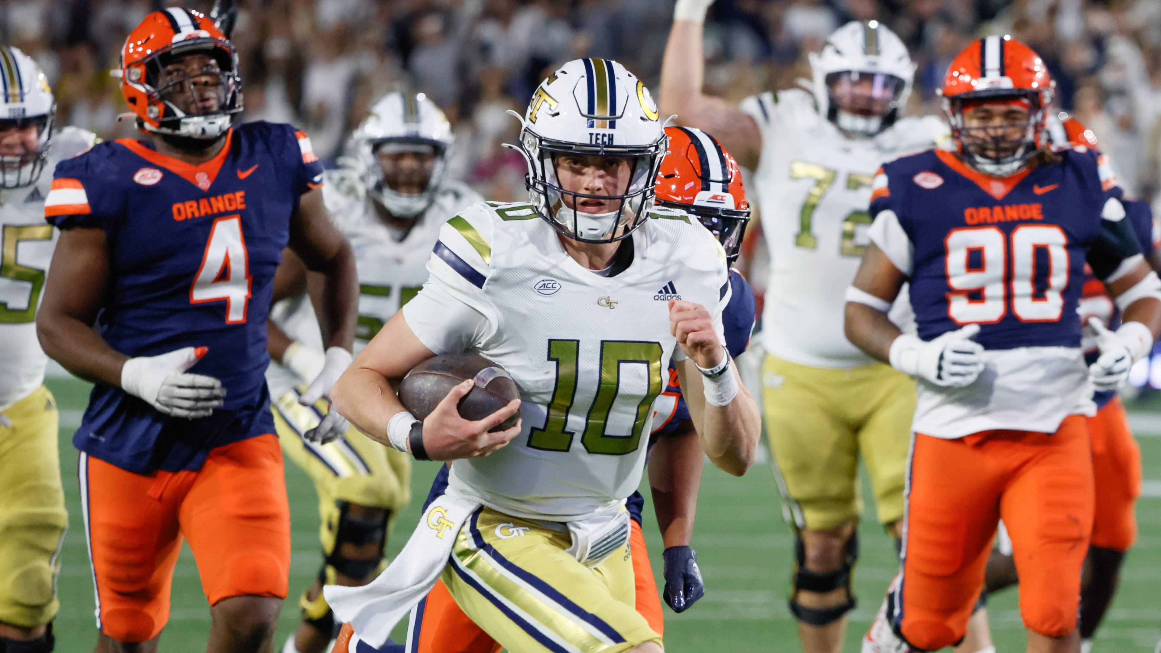 Georgia Tech quarterback Haynes King — pictured against Syracuse in 2023 — threw for one touchdown and ran for two more in the Yellow Jackets' 31-28 loss at Syracuse in September 2024. (Bob Andres/AJC 2023)