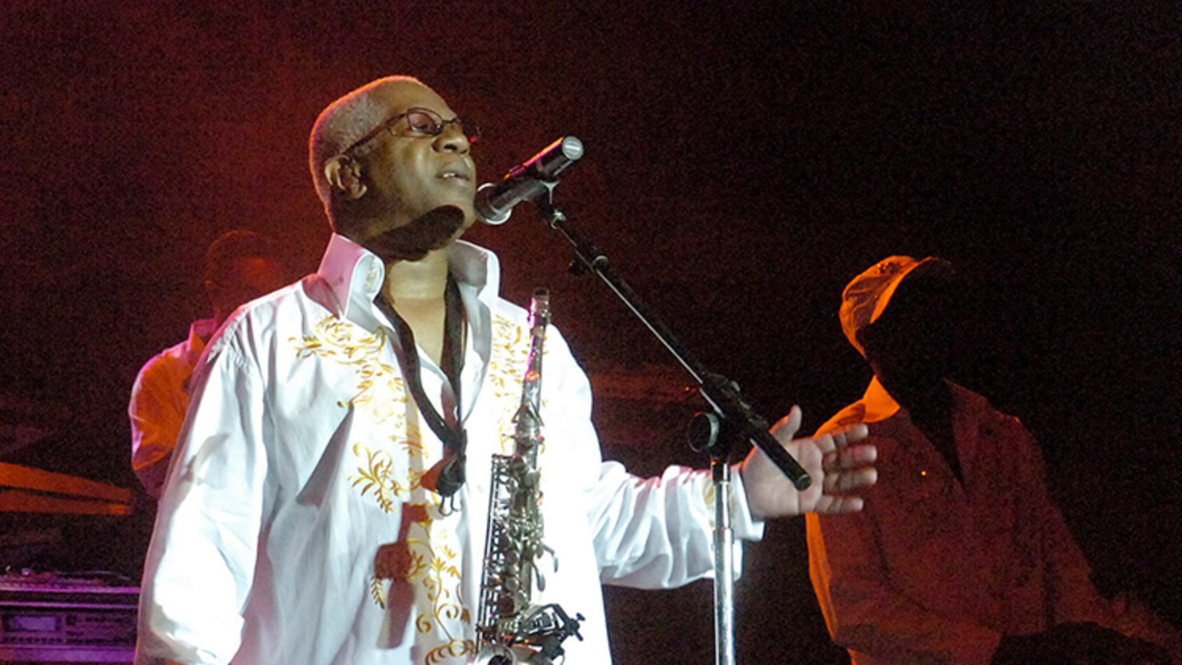 Dennis Thomas performs with the band Kool & the Gang in 2008. Thomas, a founding member of the long-running soul-funk band known for such hits as “Celebration,” “Get Down On It,” and “Joanna,” has died. He was 70.