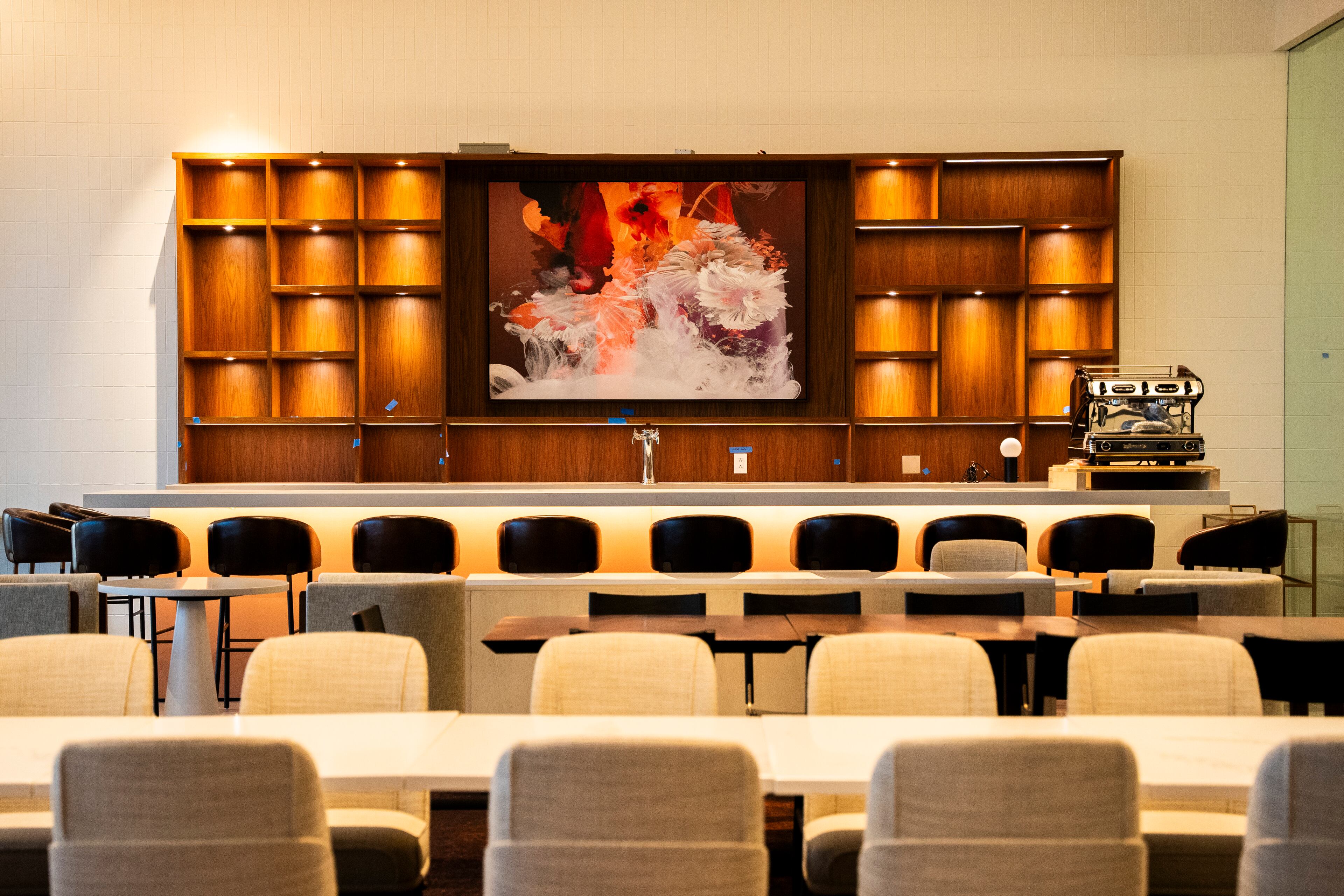 Club Signia at the Signia by Hilton Hotel in downtown Atlanta features its own lounge space separate from the main lobby and other dining spaces. (Olivia Bowdoin for the Atlanta Journal-Constitution).