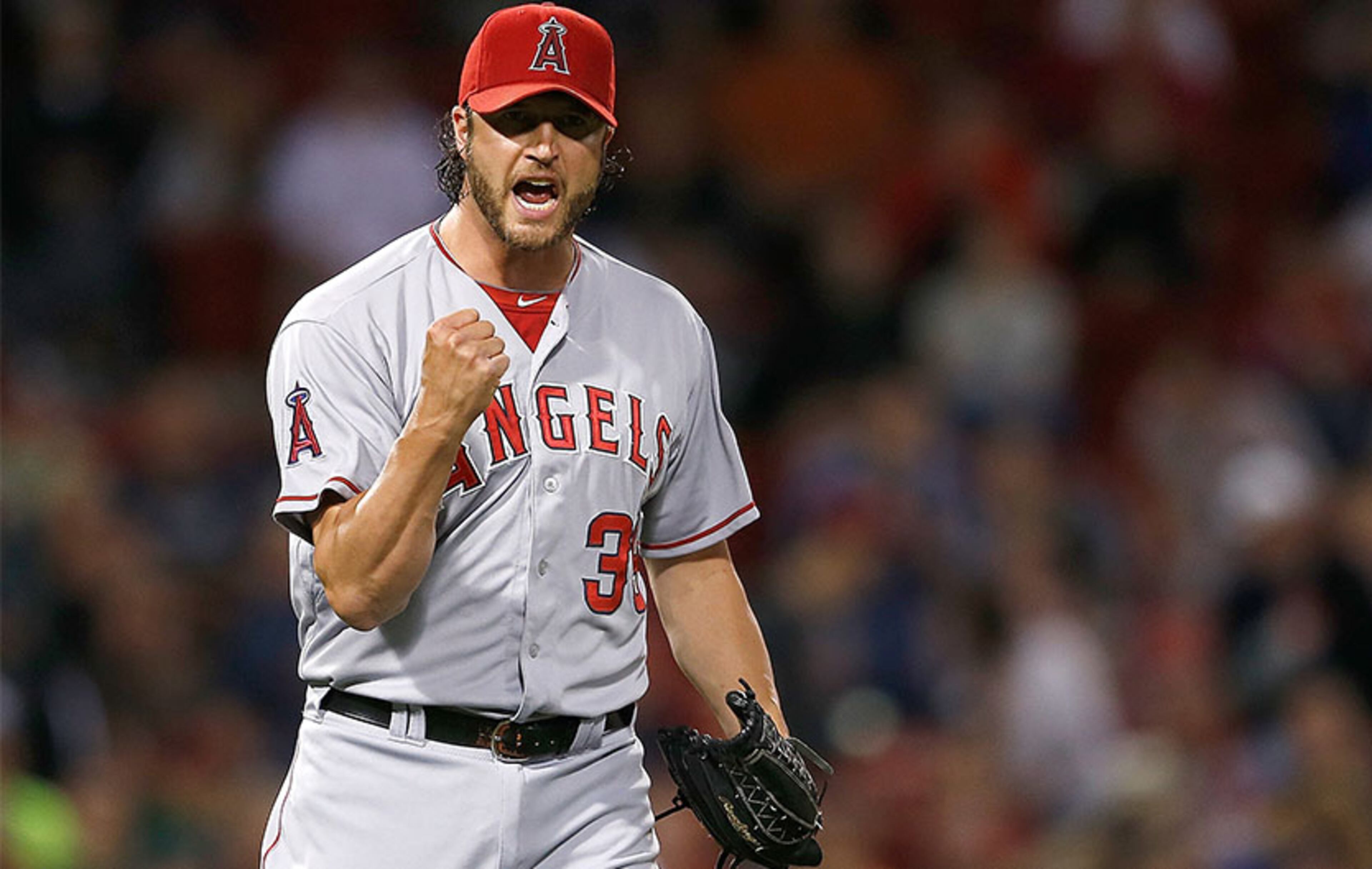 Dec. 23: The Braves sign former Pirates closer Jason Grilli to a two-year, $8 million deal with a third-year option. Grilli was traded to the Angels before the trade deadline last season. The Braves will be the eighth major league team and 13th organization for Grilli. He missed two seasons after having Tommy John elbow surgery and setbacks in 2001.