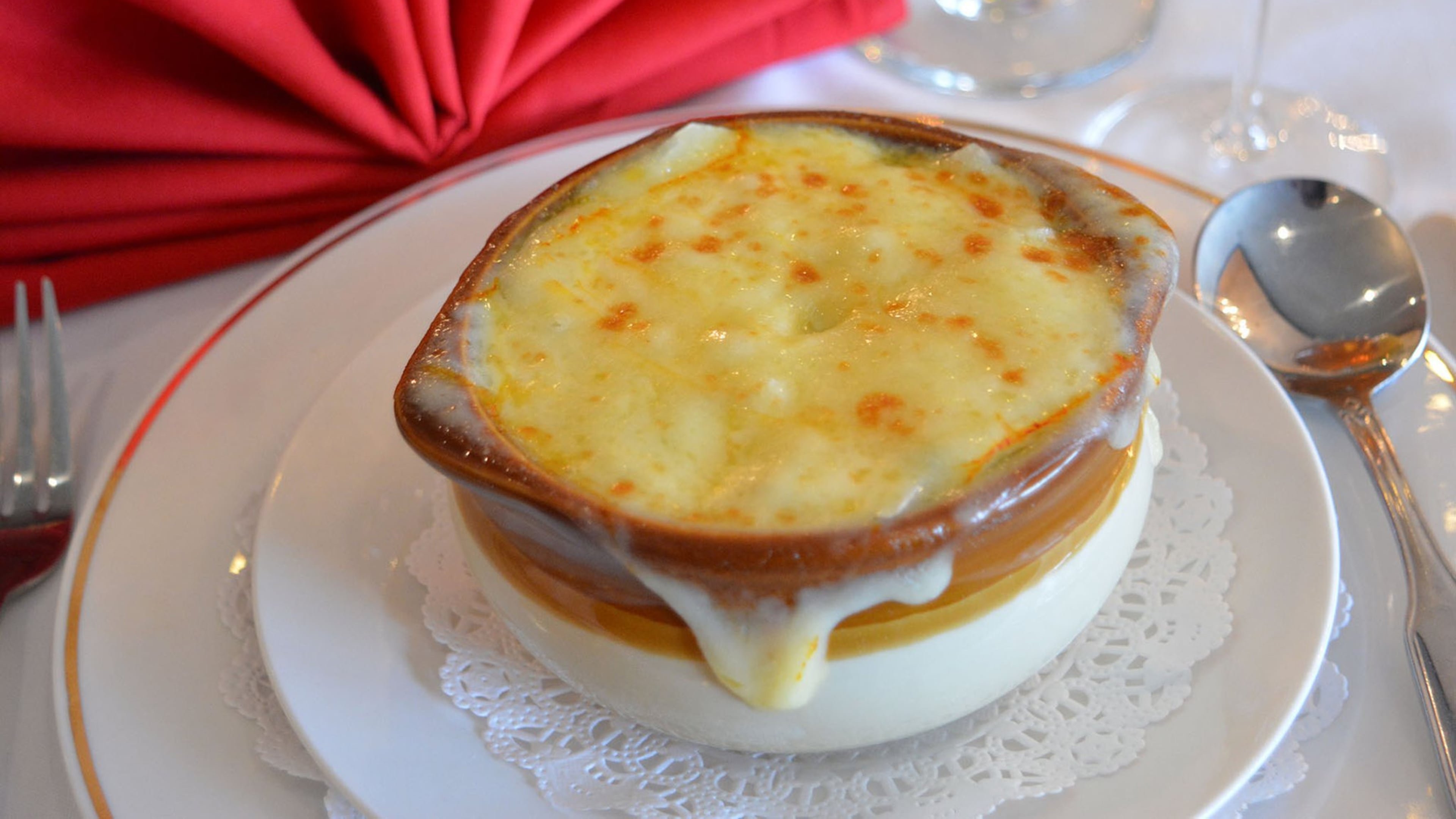 STYLING BY MICHAEL GROPP / CONTRIBUTED BY ADRIENNE HARRIS