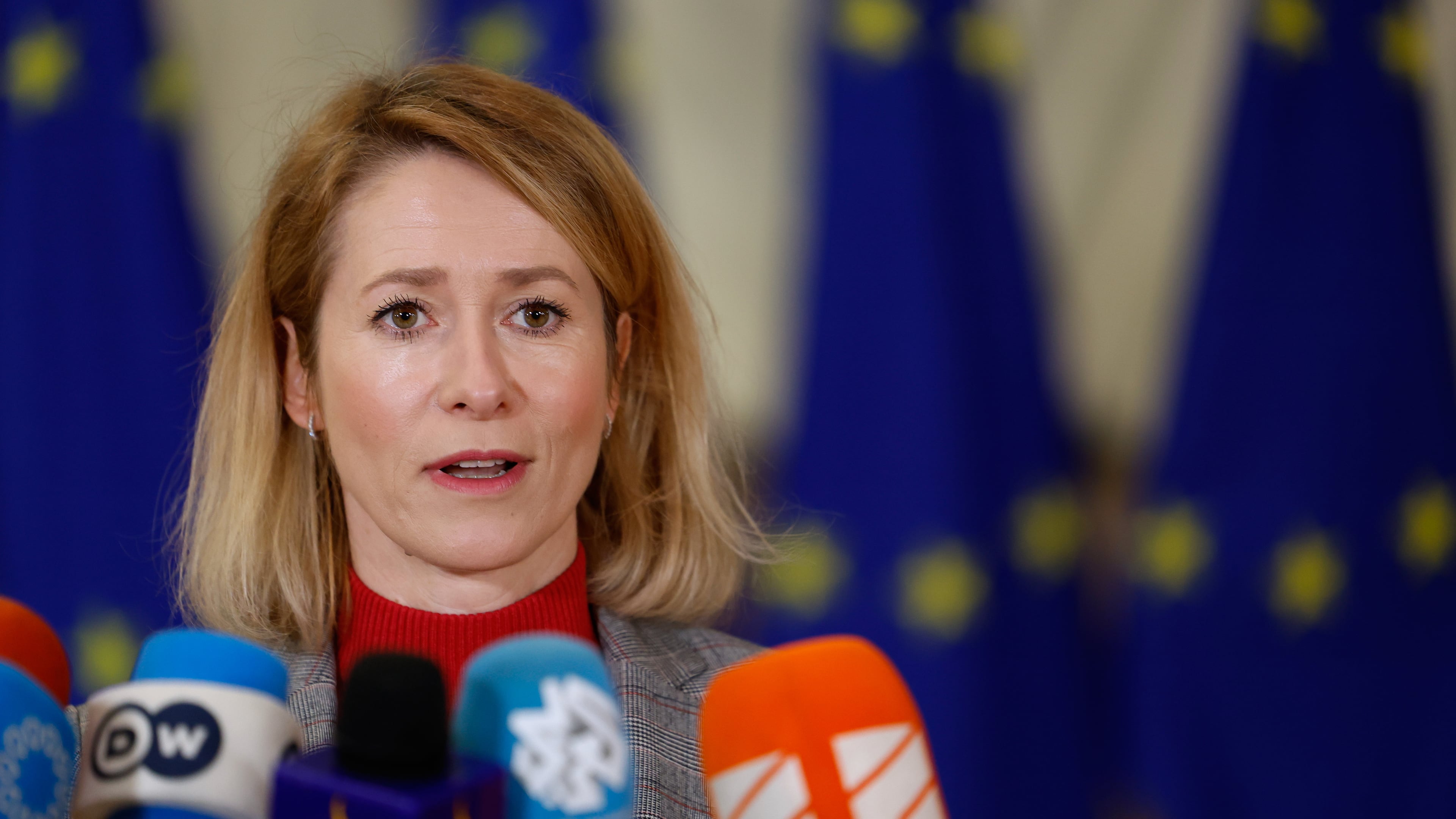 European Union foreign policy chief Kaja Kallas speaks with the media as she arrives for a meeting of EU foreign ministers at the European Council building in Brussels, Thursday, Jan. 29, 2026. (AP Photo/Geert Vanden Wijngaert)