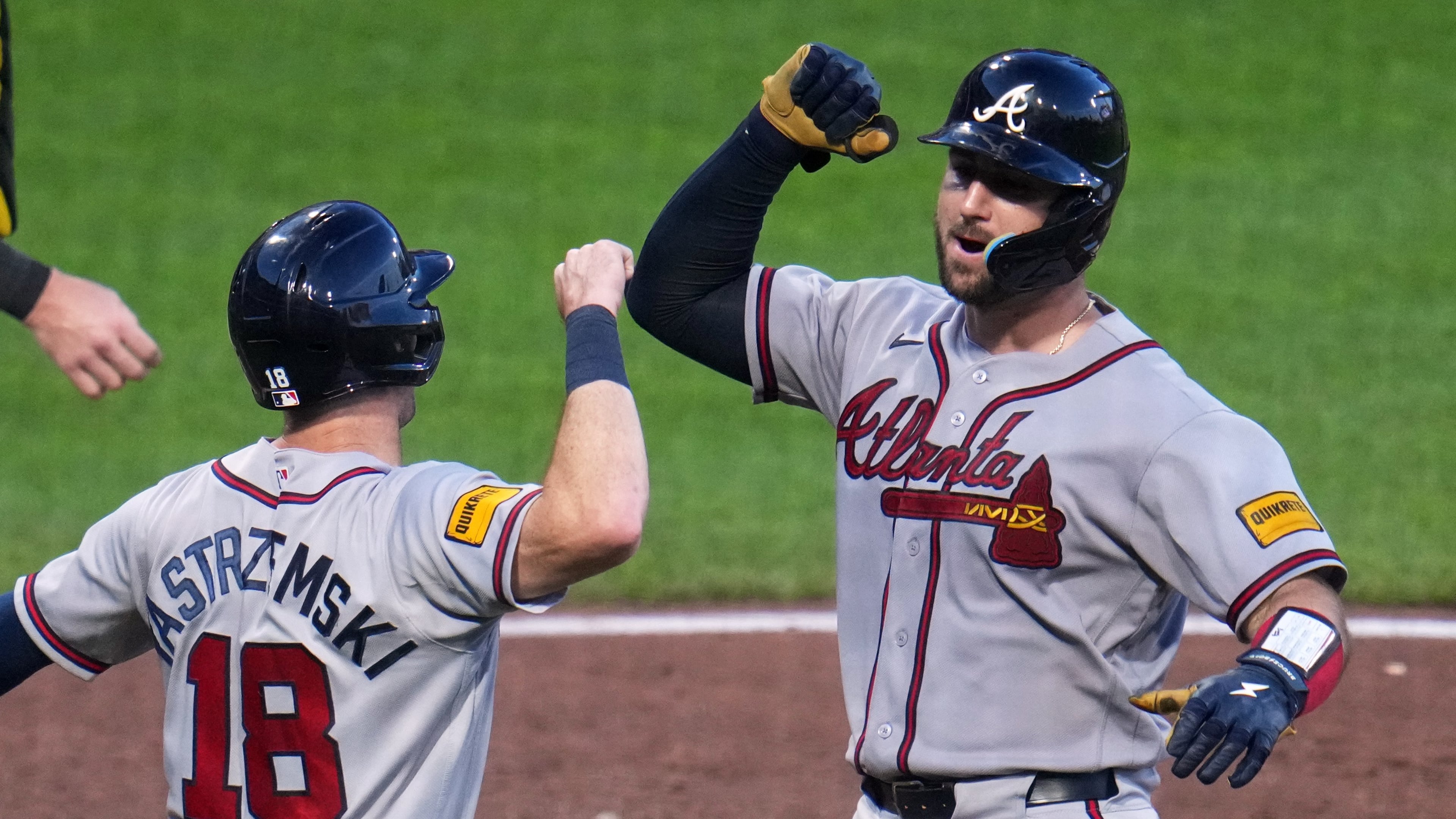 Atlanta Braves' Joey Bart, right, celebrates with Mike Yastrzemski as he returns to the dugout after hitting a two-run home rum off Pittsburgh Pirates pitcher Dennis Santana during the eighth inning of a baseball game in Pittsburgh, Wednesday, July 8, 2026. (AP Photo/Gene J. Puskar)