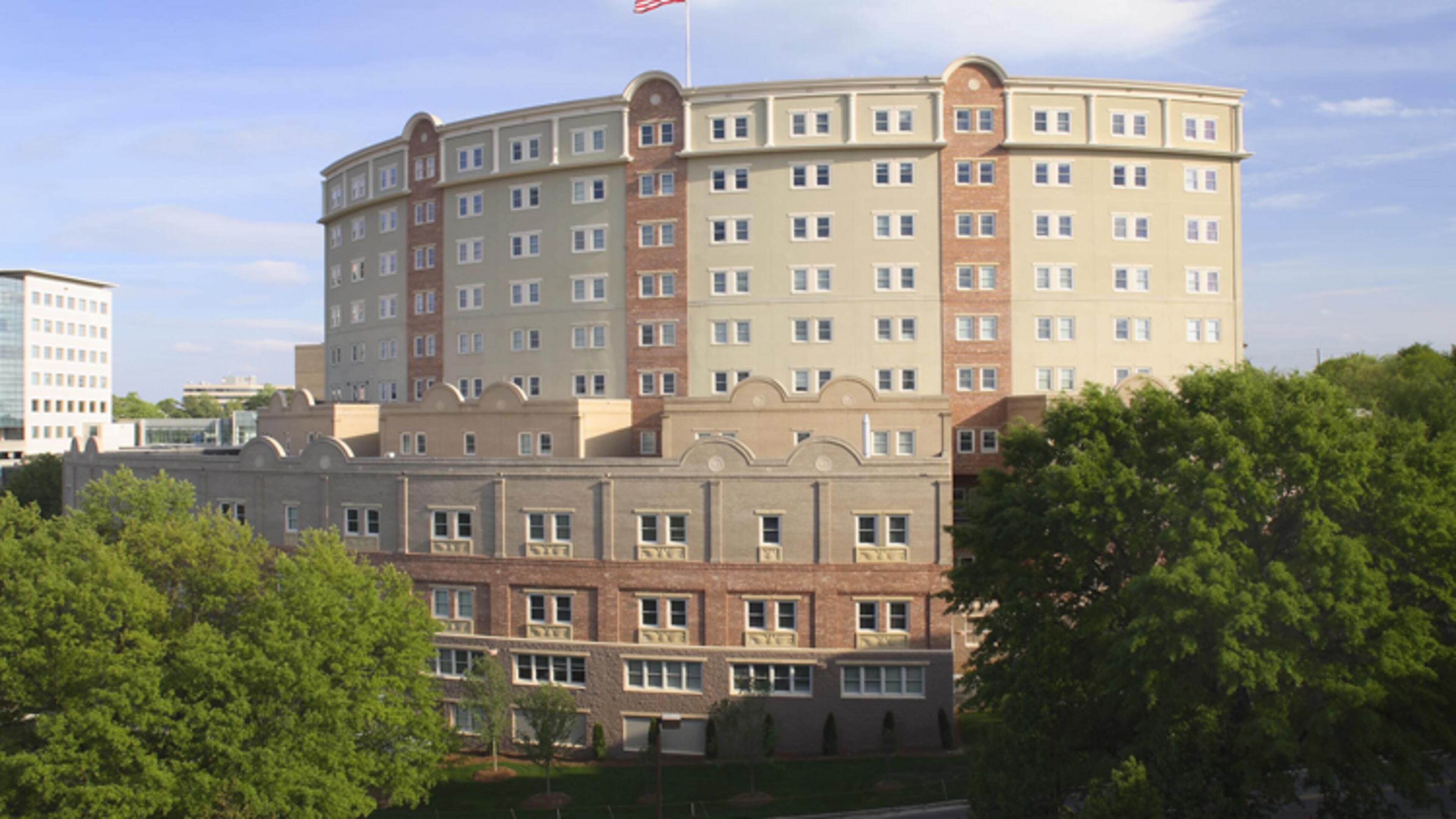 Northside Hospital is seeking permission to expand its Sandy Springs campus by 53 beds and 1,277 parking spaces. NORTHSIDE HOSPITAL