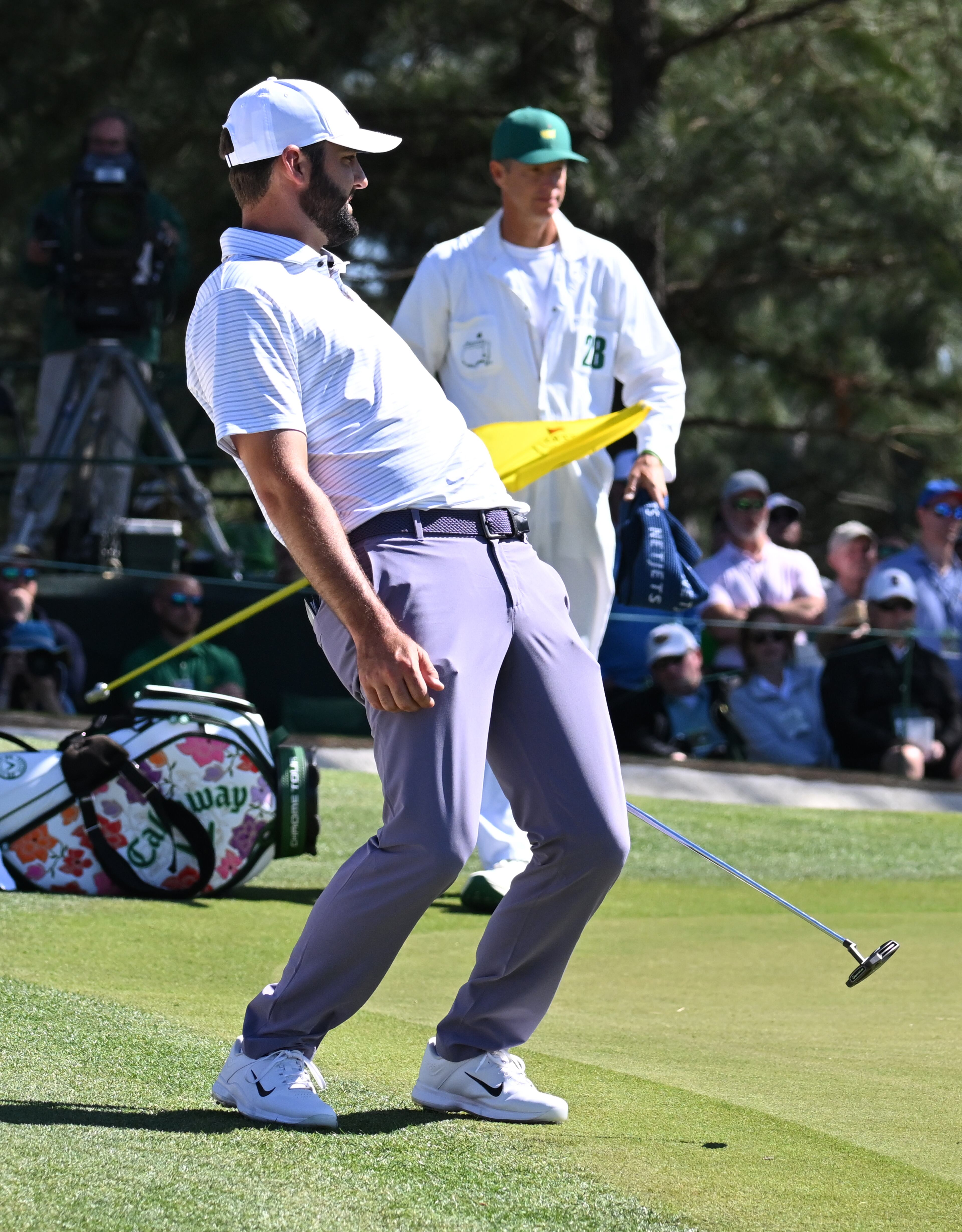 Scottie Scheffler just misses putt on seventh green during third round at the 2024 Masters Tournament at Augusta National Golf Club, Saturday, April 13, 2024, in Augusta, Ga. (Hyosub Shin / Hyosub.Shin@ajc.com)