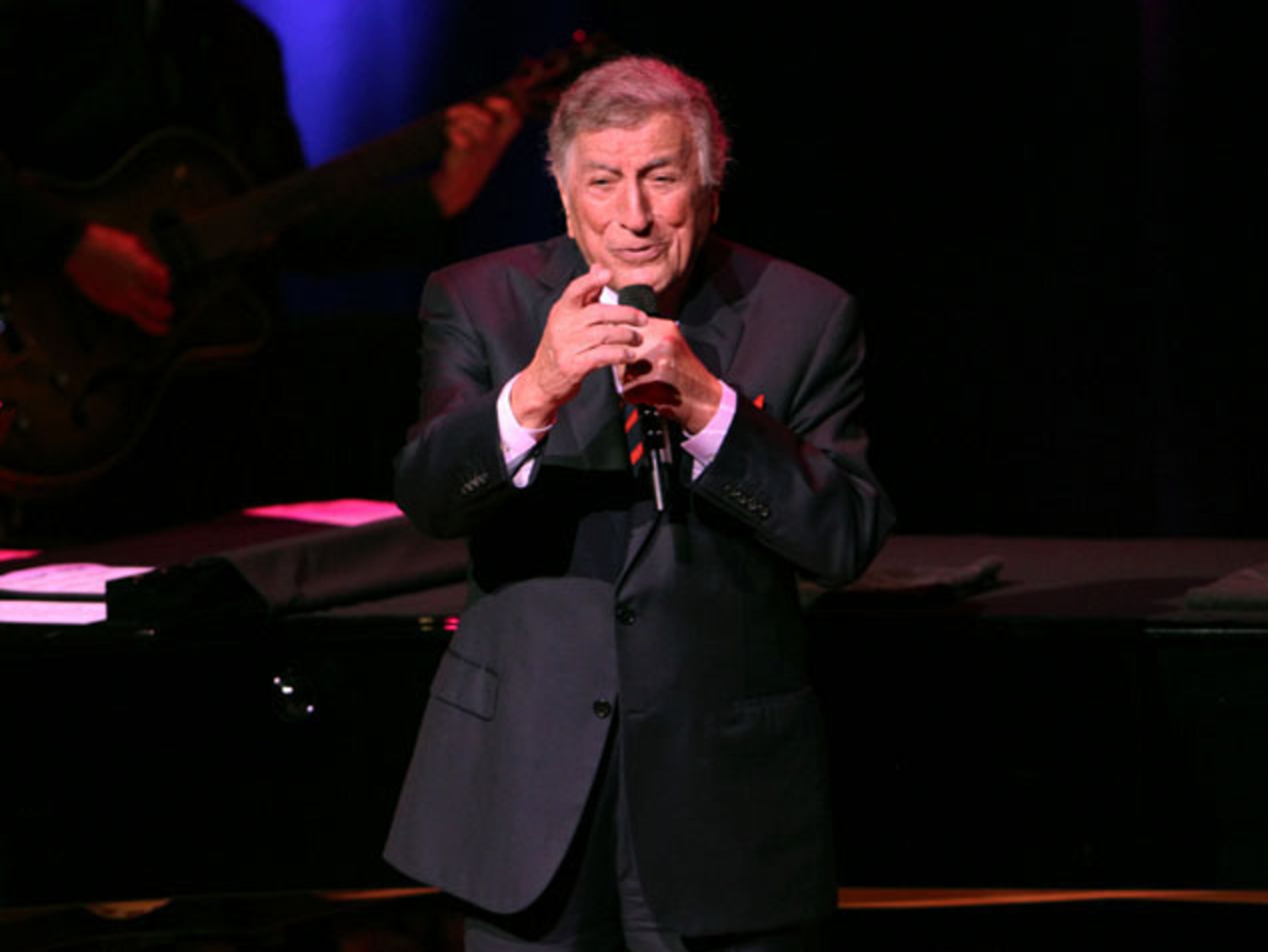 #14 of #19. PLEASE KEEP IN SEQUENTIAL ORDER FOR THE CONTINUITY OF THE GALLERY.
Ninety-year old musical icon Tony Bennett entertained a sold out crowd at Symphony Hall on Tuesday, February 21, 2017; his daughter, jazz singer Antonia Bennett, opened the show.
Robb Cohen Photography & Video /RobbsPhotos.com