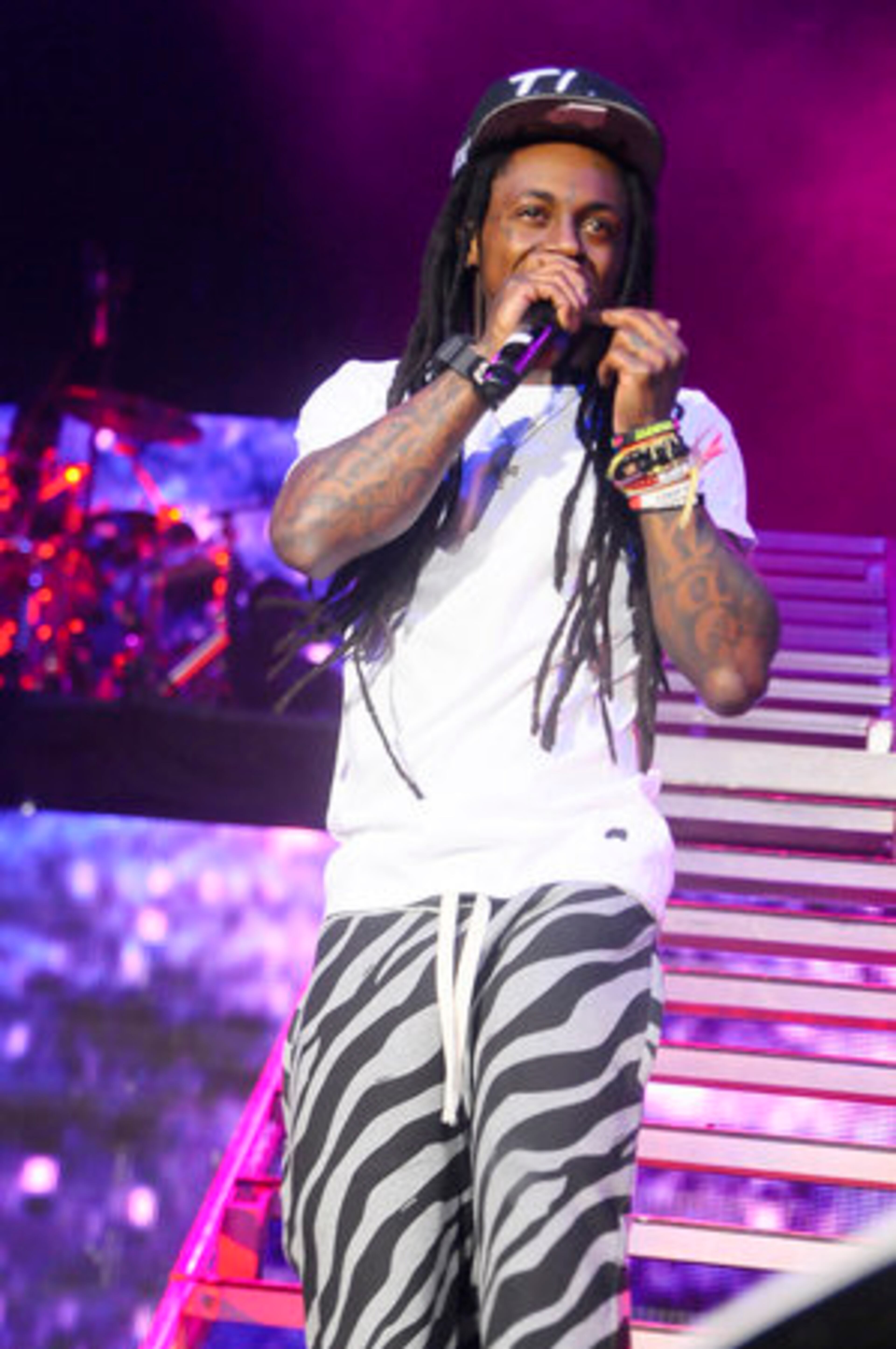 Lil' Wayne performed a number of his hits, including "6 Foot 7 Foot" and "Lollipop."