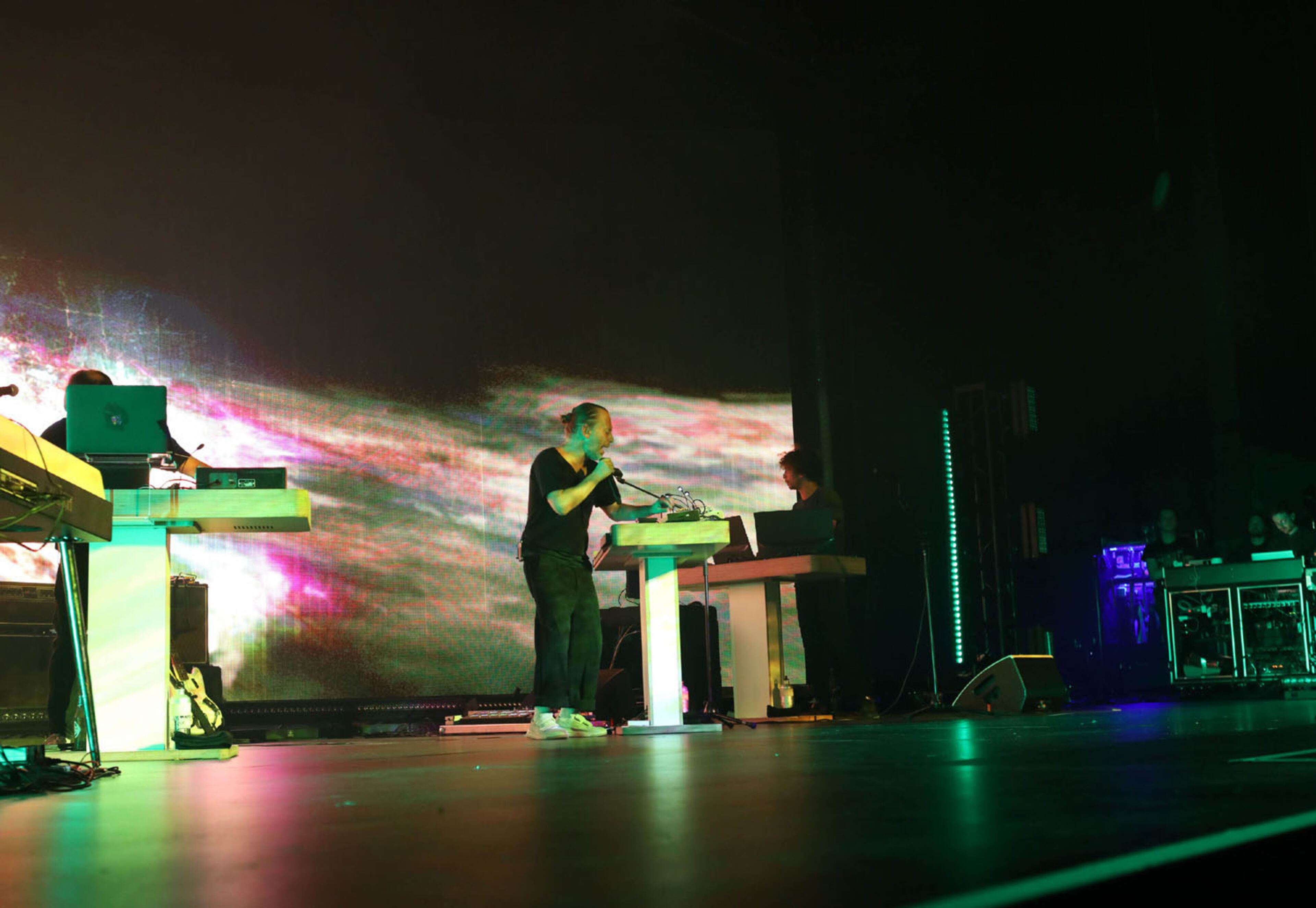 Thom Yorke, the genius and voice behind Radiohead, played to a sold out Fox Theatre crowd on Sunday, October 6, 2019, with Andrea Belfi opening.
Robb Cohen Photography & Video /RobbsPhotos.com