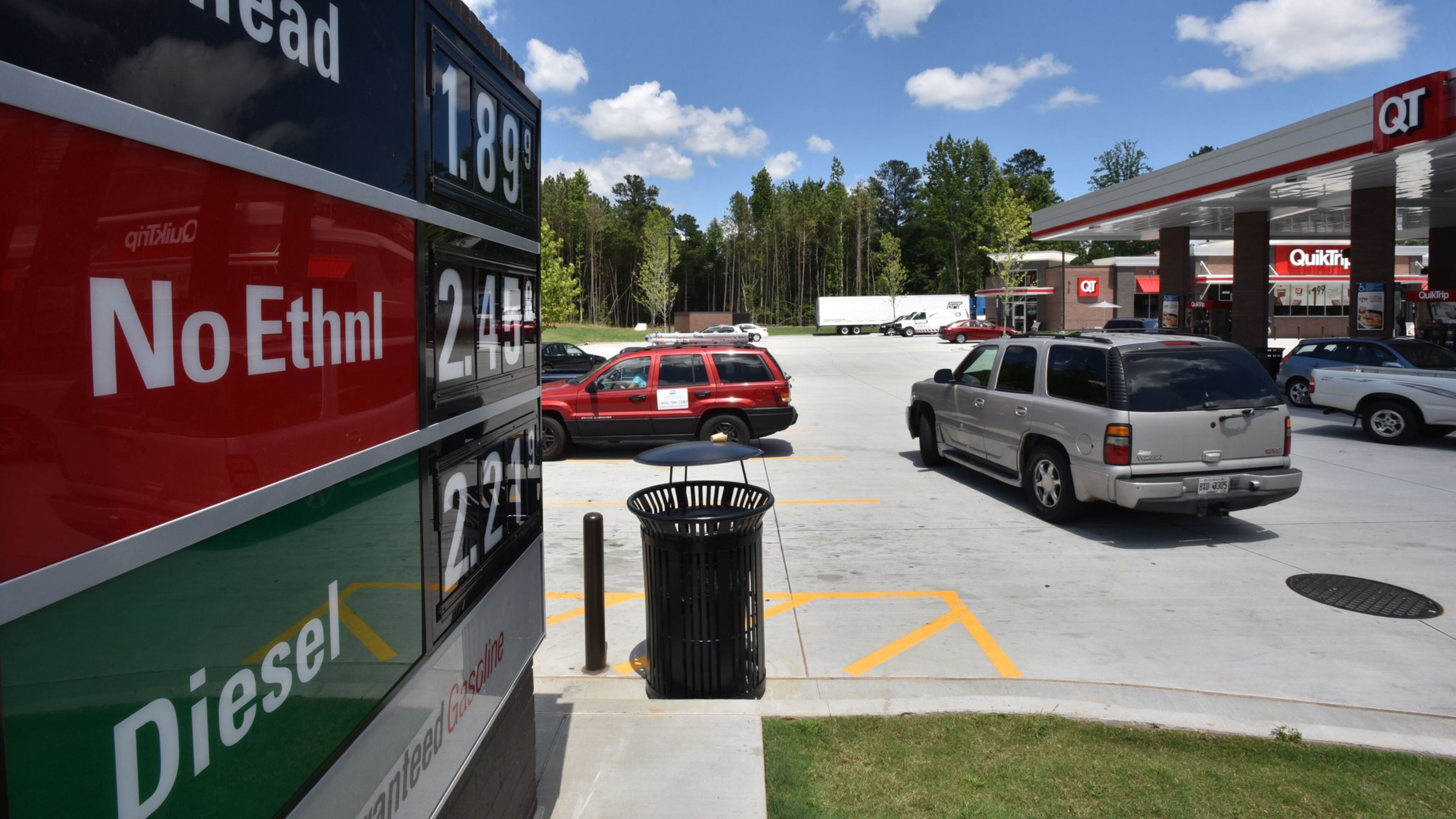 July 27, 2016 Lawrenceville - Gas prices are displayed at Quick Trip on Sugarloaf Parkway in Lawrenceville on Wednesday, July 27, 2016. Summer gas prices are hitting a 12-year low around the nation with Georgia’s average prices dipping below $2. HYOSUB SHIN / HSHIN@AJC.COM