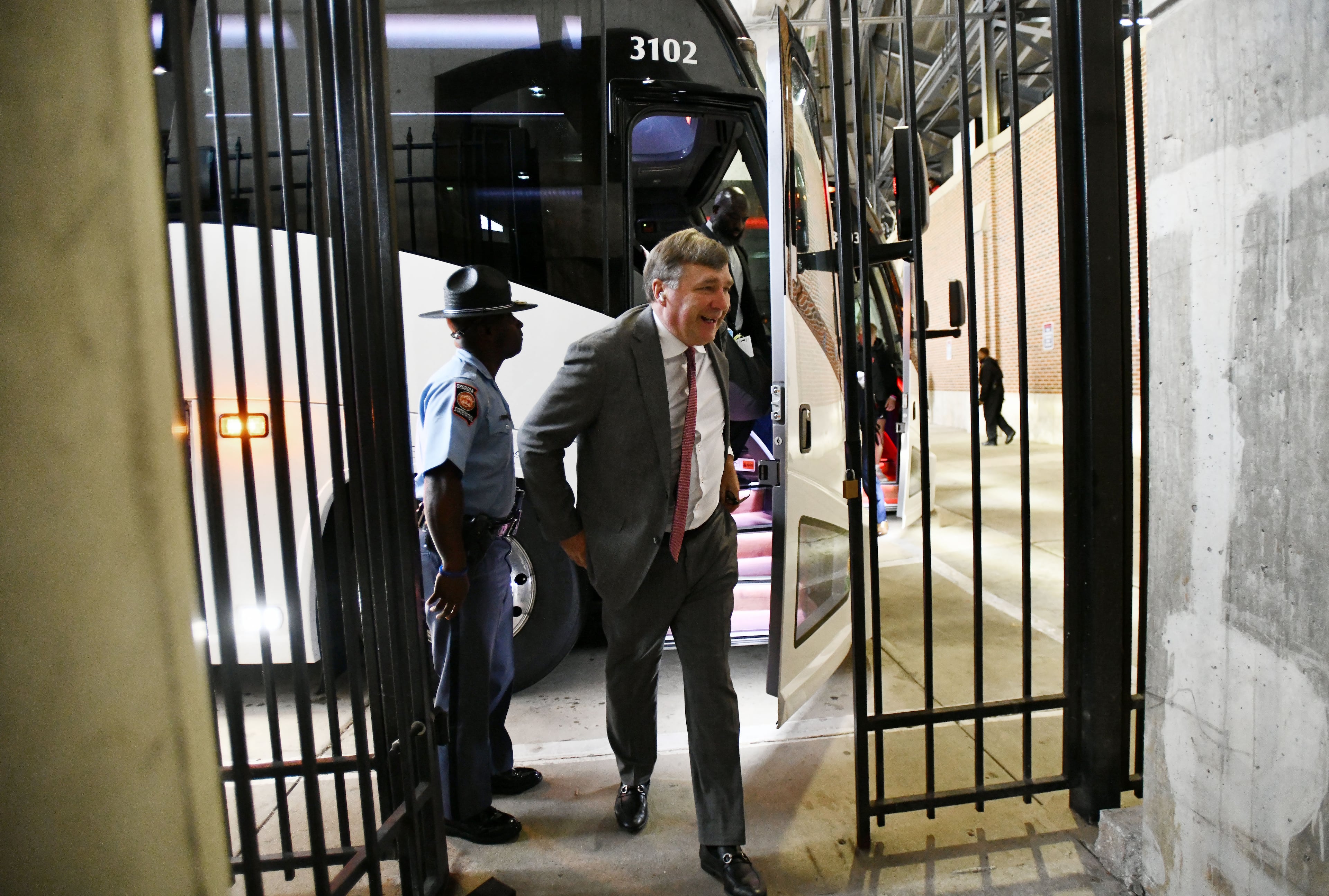 Georgia head coach Kirby Smart and players arrive before an NCAA football game against Alabama at Bryant-Denny Stadium on Saturday, Oct. 10, 2026, in Tuscaloosa, Alabama. (Hyosub Shin/AJC)