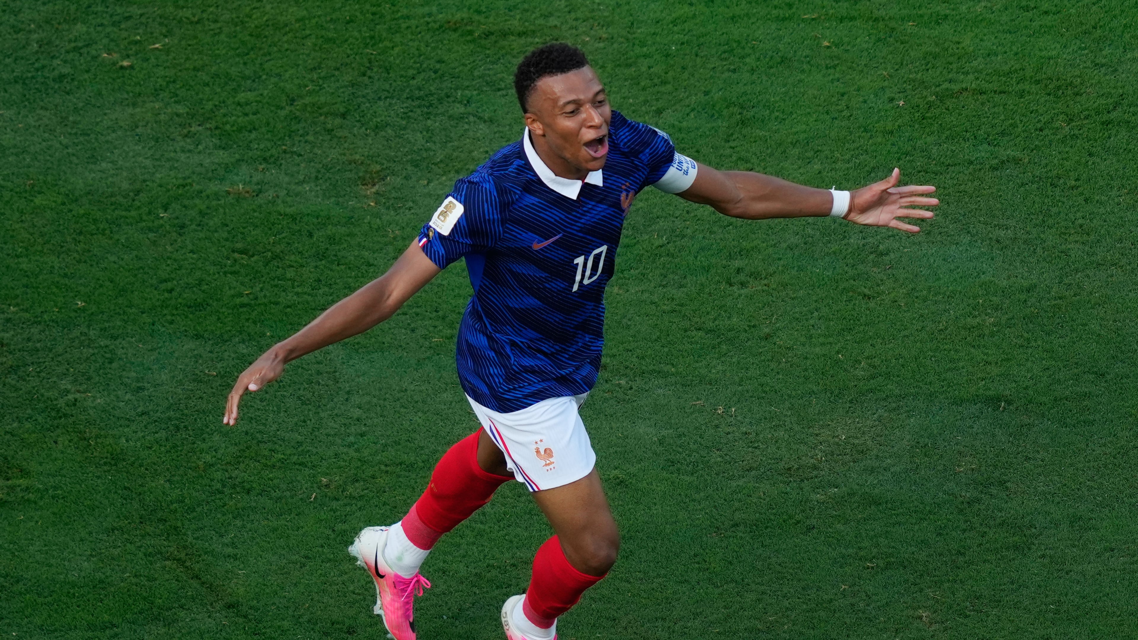 France's Kylian Mbappe (10) celebrates scoring their side's first goal during the World Cup round of 32 soccer match between France and Sweden in East Rutherford, N.J., near New York, Tuesday, June 30, 2026. (AP Photo/Yuki Iwamura)