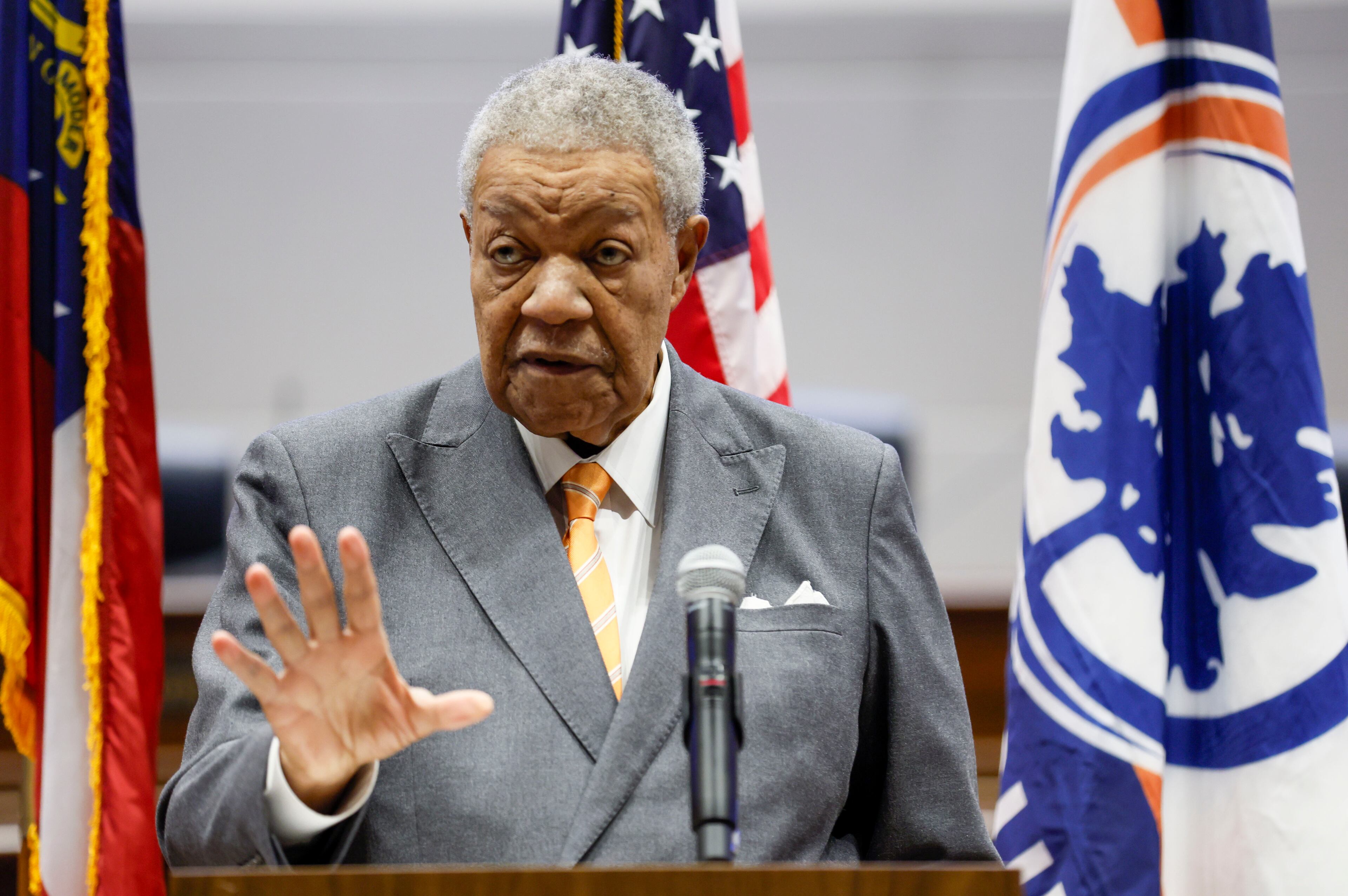 Fulton will guarantee job interviews for resident federal workers