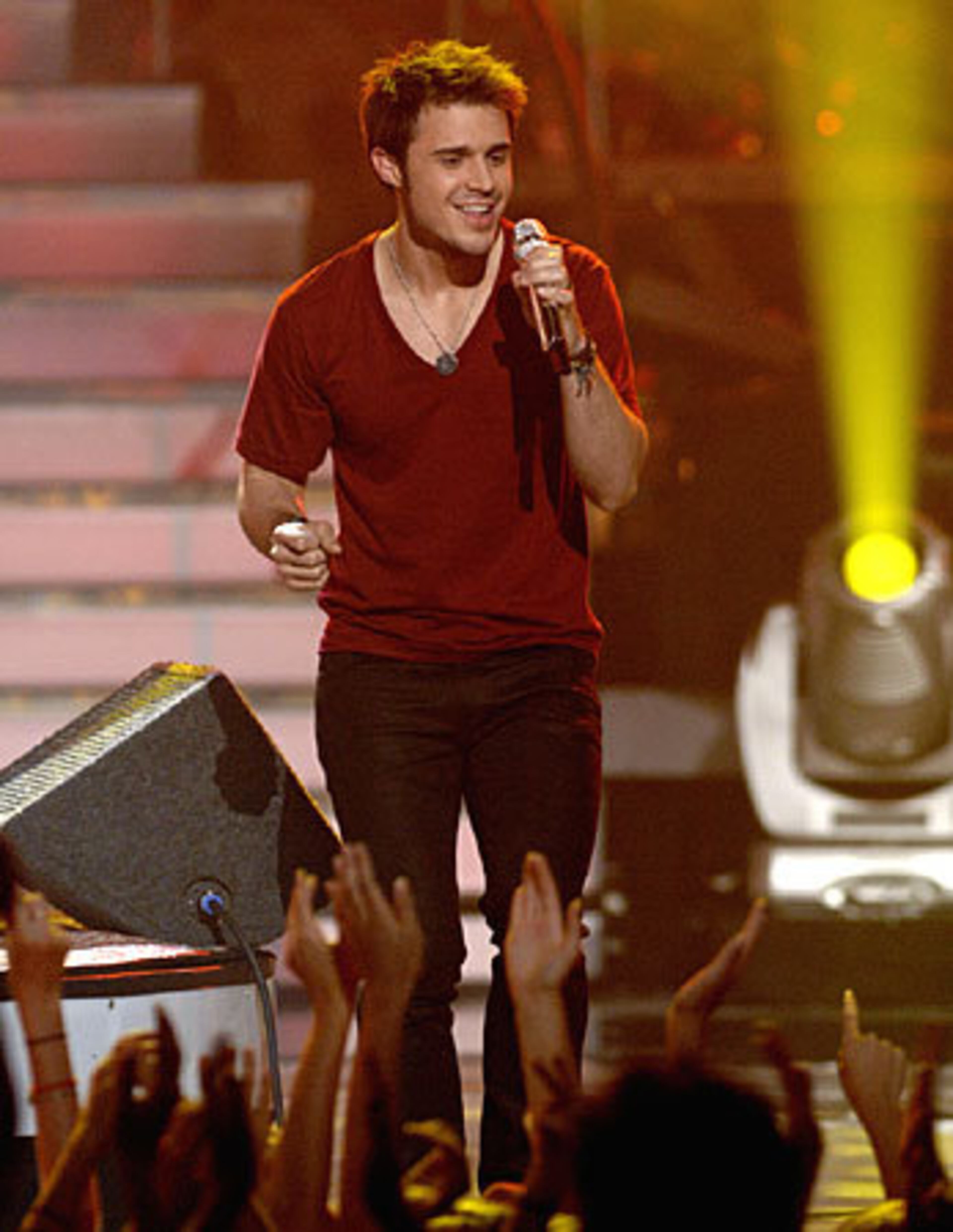 Kris Allen performing just before being announced as the latest American Idol on Wednesday May 20, 2009 in Los Angeles. He beat out judges' favorite Adam Lambert.