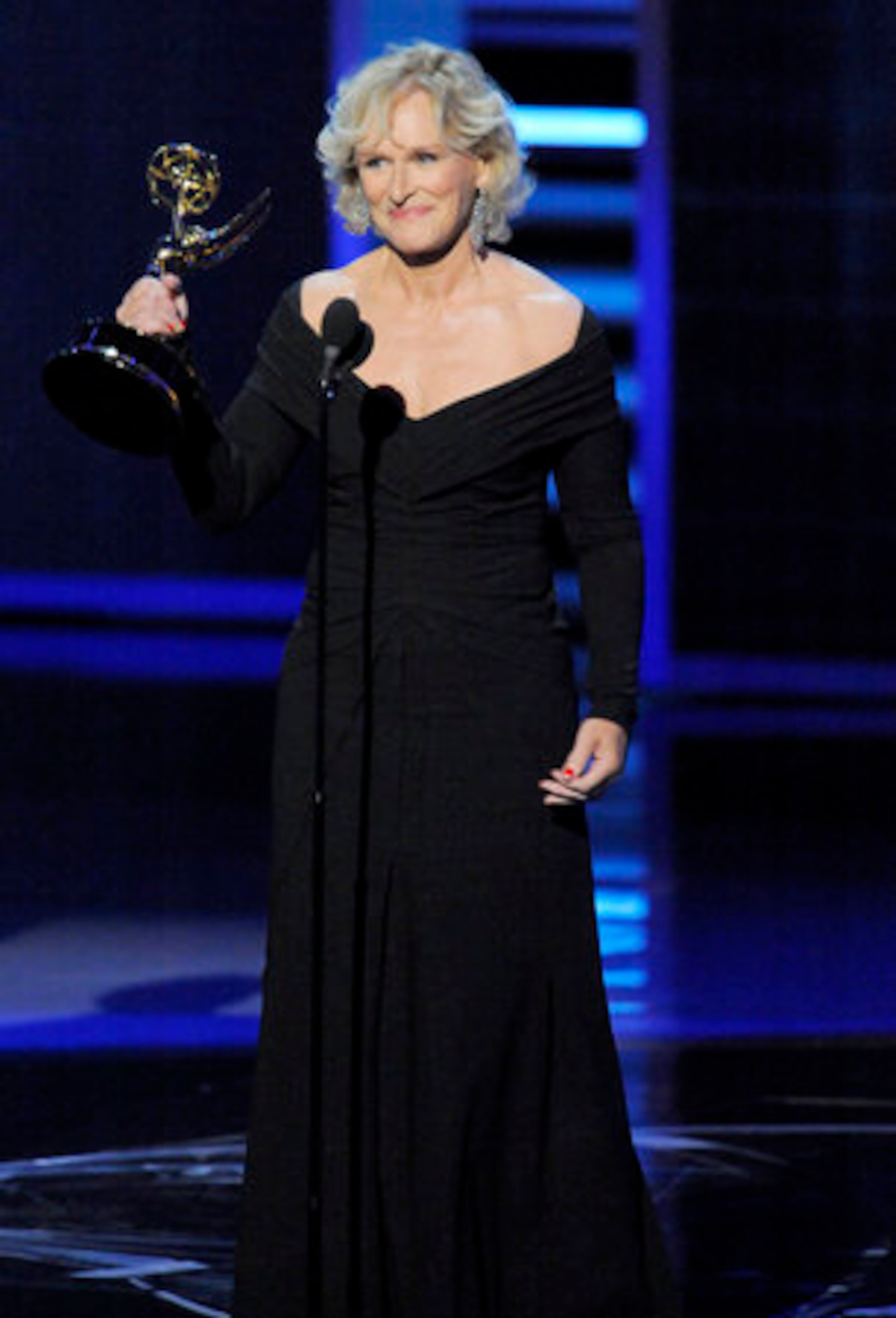 "Damages" star Glenn Close accepts the award for best lead actress in a drama series.
