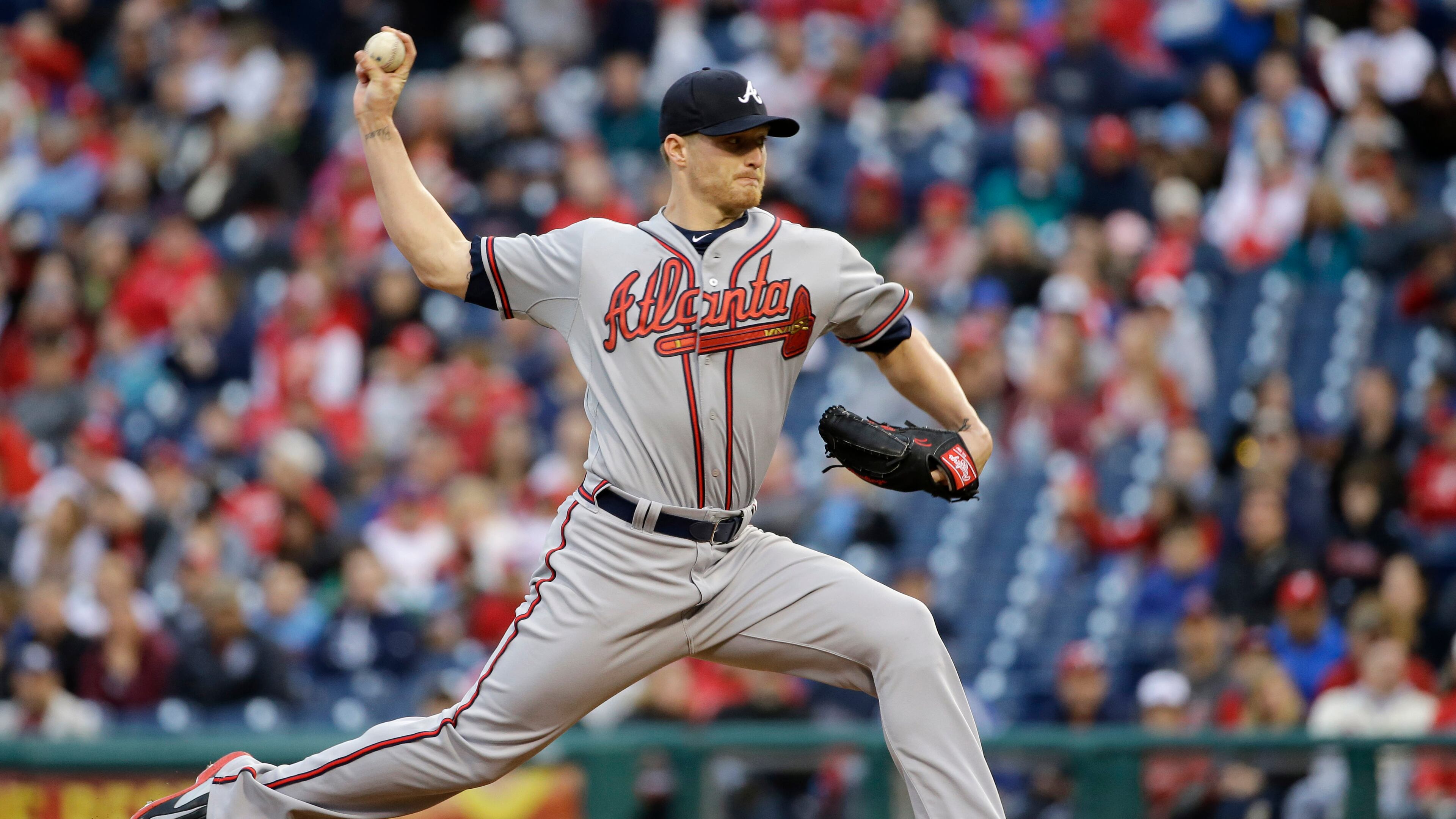 Atlanta Braves' Shelby Miller pitches during the first inning of a baseball game against the Philadelphia Phillies, Saturday, April 25, 2015, in Philadelphia. (AP Photo/Matt Slocum)