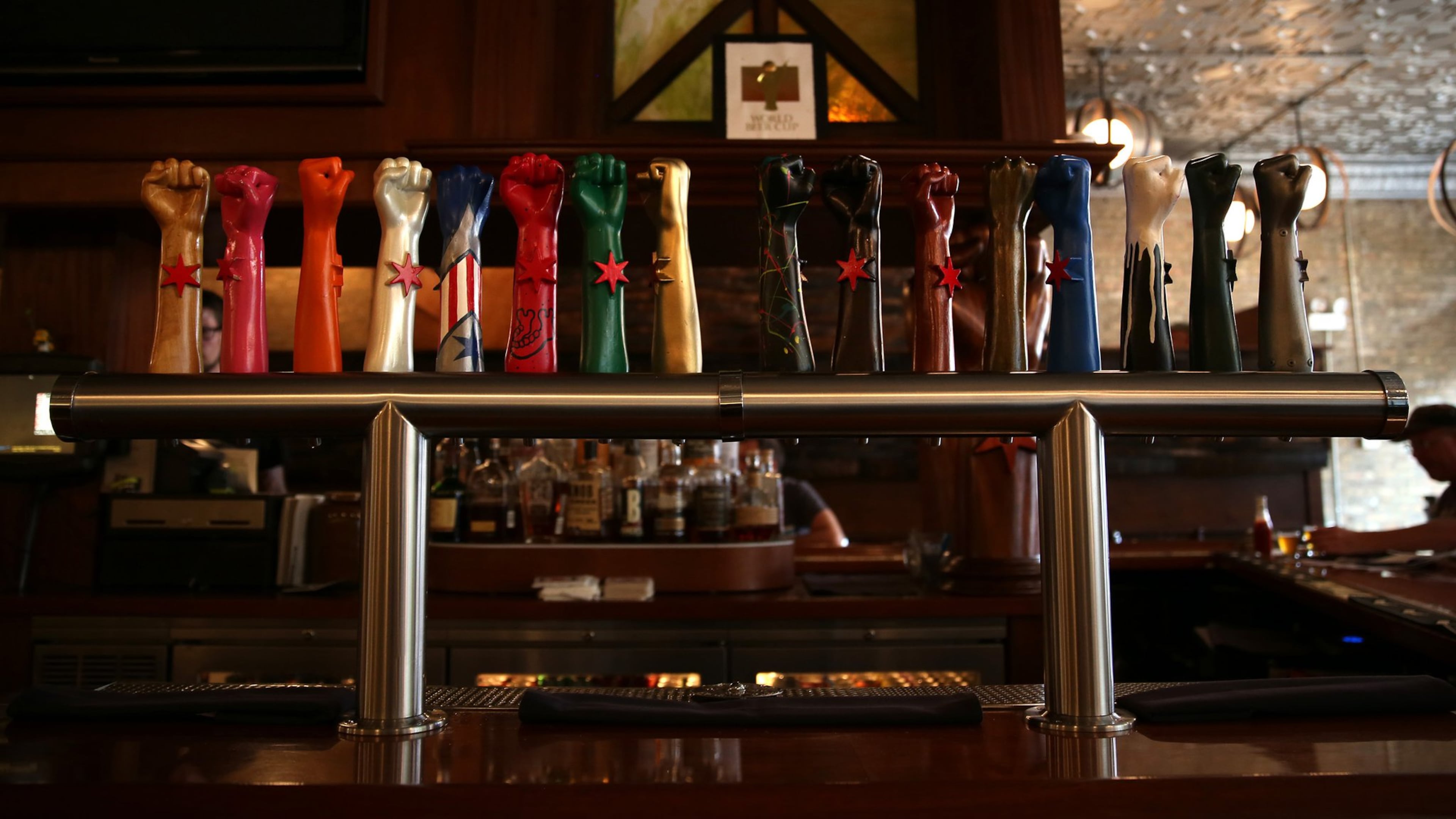 Revolution Brewing debuted on the list of the nation’s largest craft brewers in 2015 at 50th place, grew to 46th place in 2016 and is now ranked 40th. (E. Jason Wambsgans/Chicago Tribune/TNS)