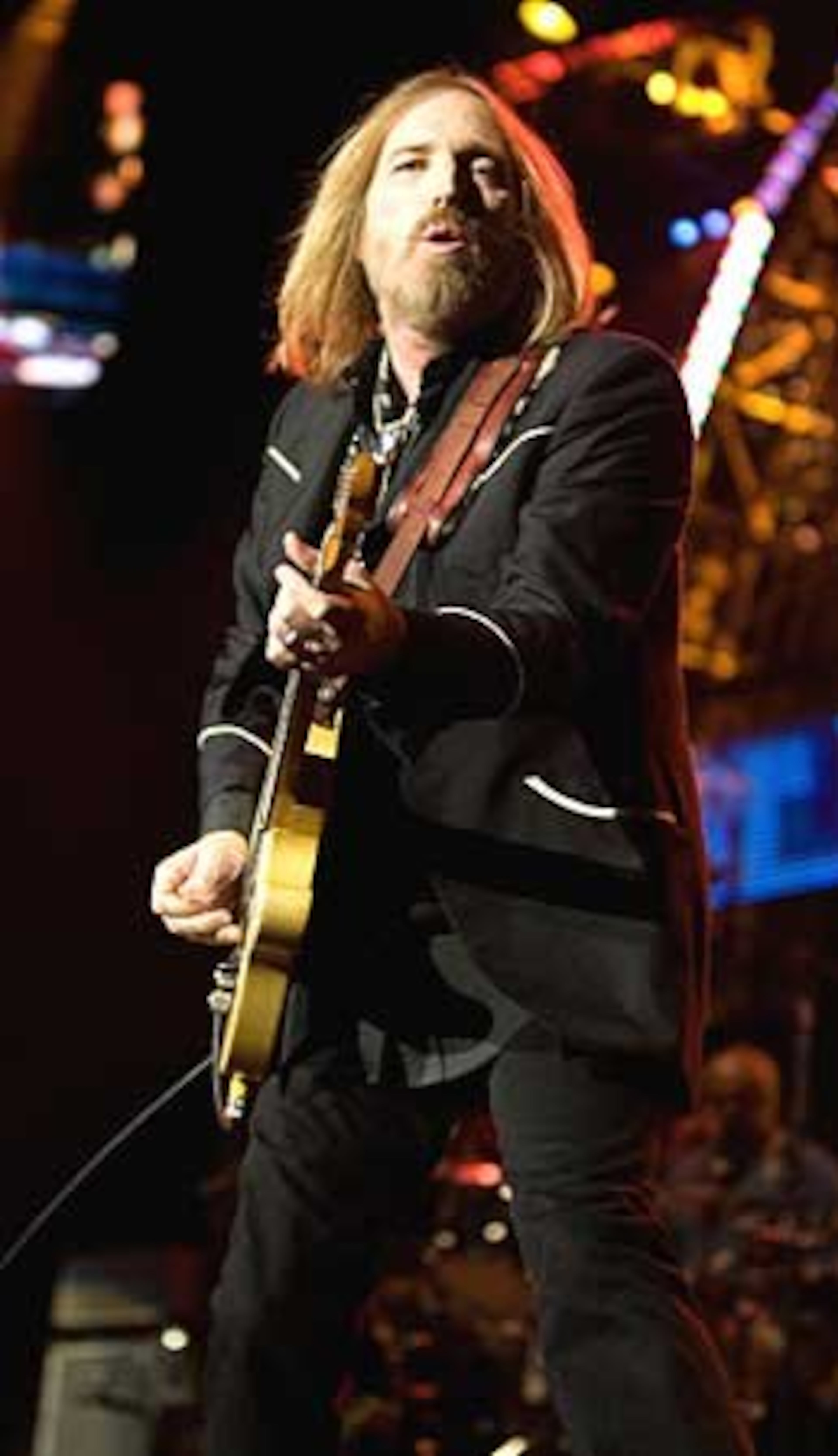Tom Petty and the Heartbreakers North American tour played to a full house at Verizon Wireless Amphitheatre at Encore Park in Alpharetta Wednesday night. Thunderstorms cleared out for his set. Steve Winwood was the opening act.