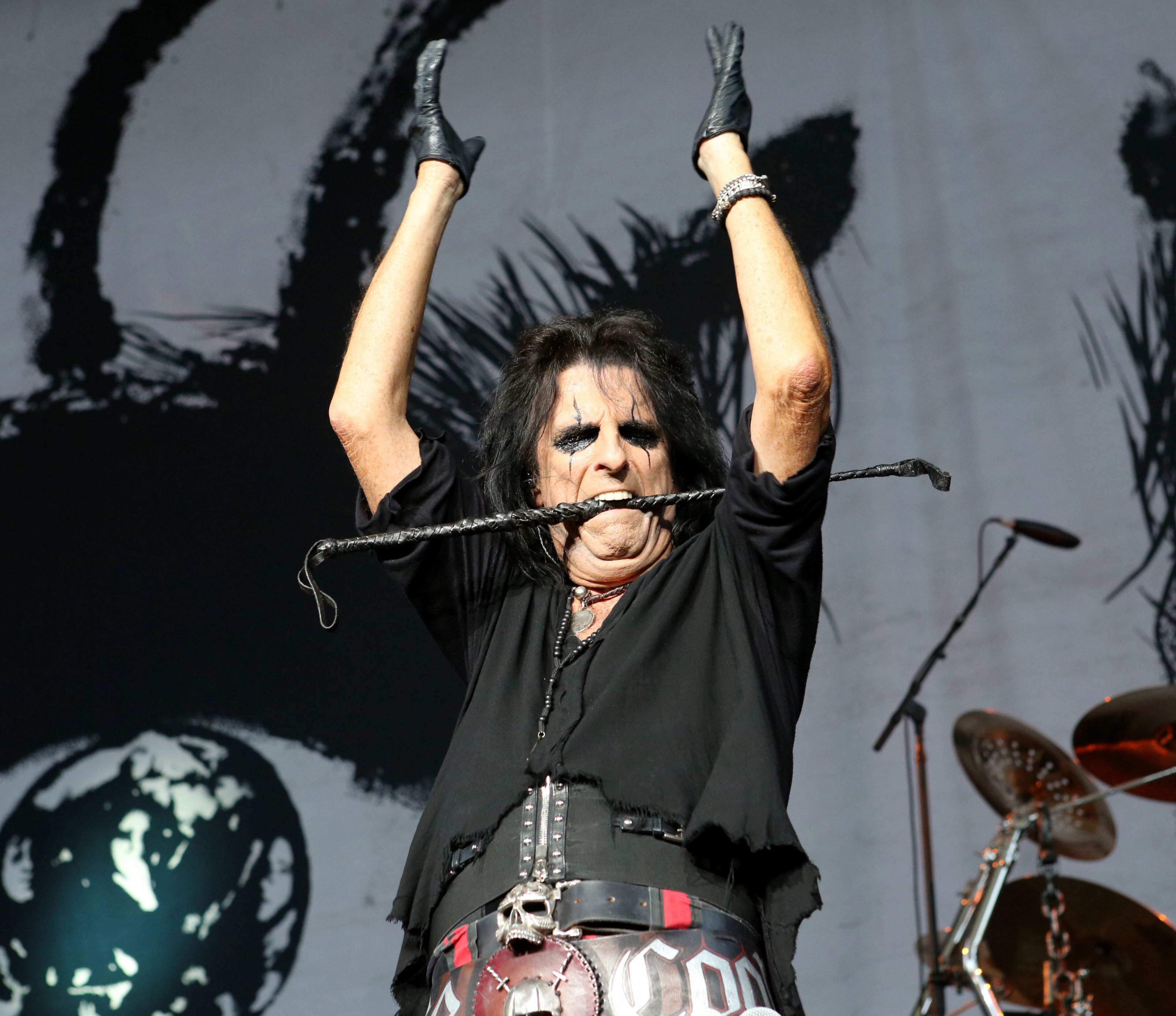 #12 of #24. PLEASE KEEP IN SEQUENTIAL ORDER FOR THE CONTINUITY OF THE GALLERY. - Alice Cooper sings "Hello Hooray." Motley Crue and Alice Cooper rocked a sold out crowd Saturday night at Verizon Wireless Amphitheatre in Alpharetta on Motley Crue's Final Tour tour. Robb D. Cohen/RobbsPhotos.com