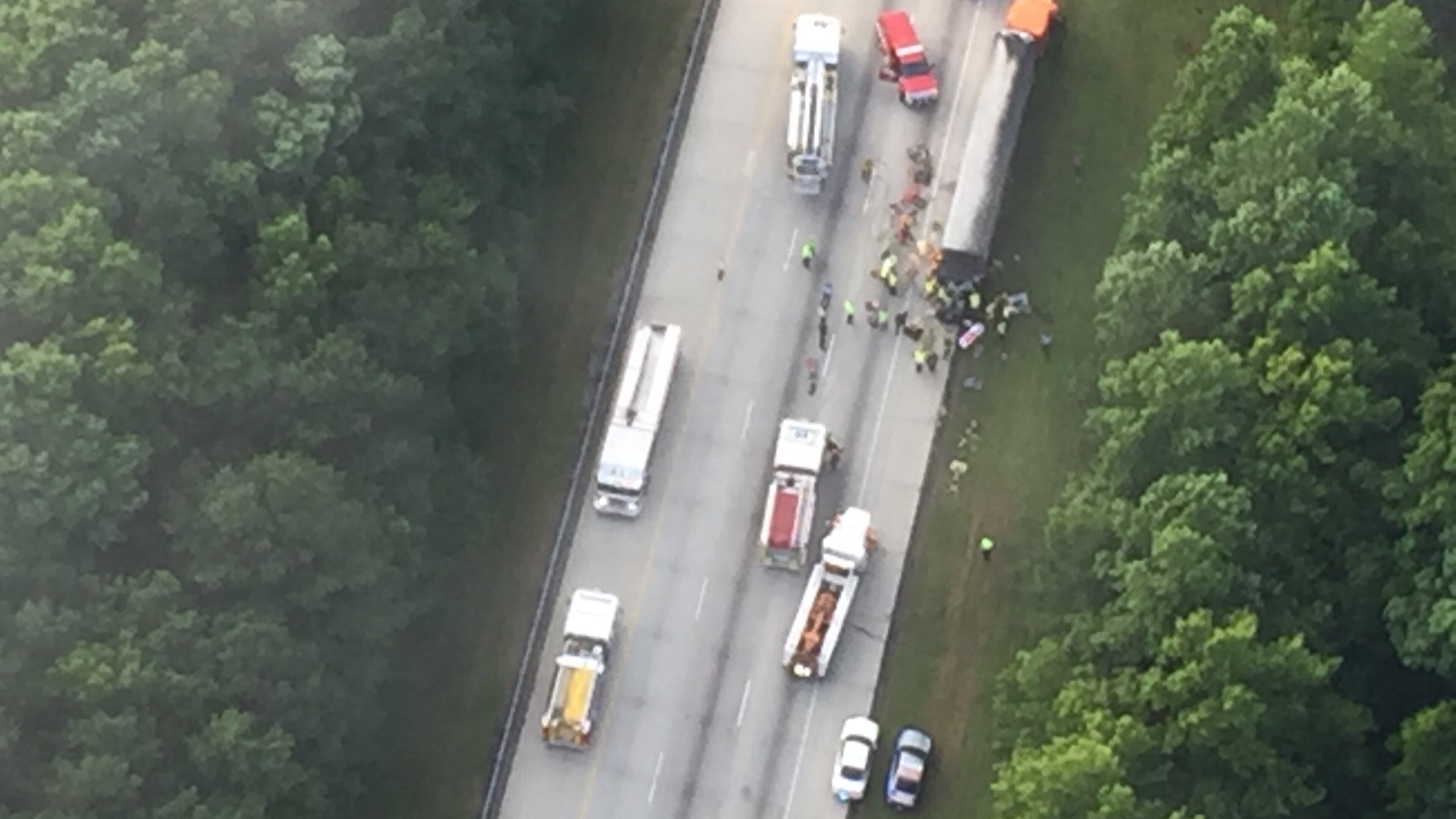 All lanes are blocked on I-75 South after a serious injury crash in Cherokee County. (Credit: Channel 2 Action News)