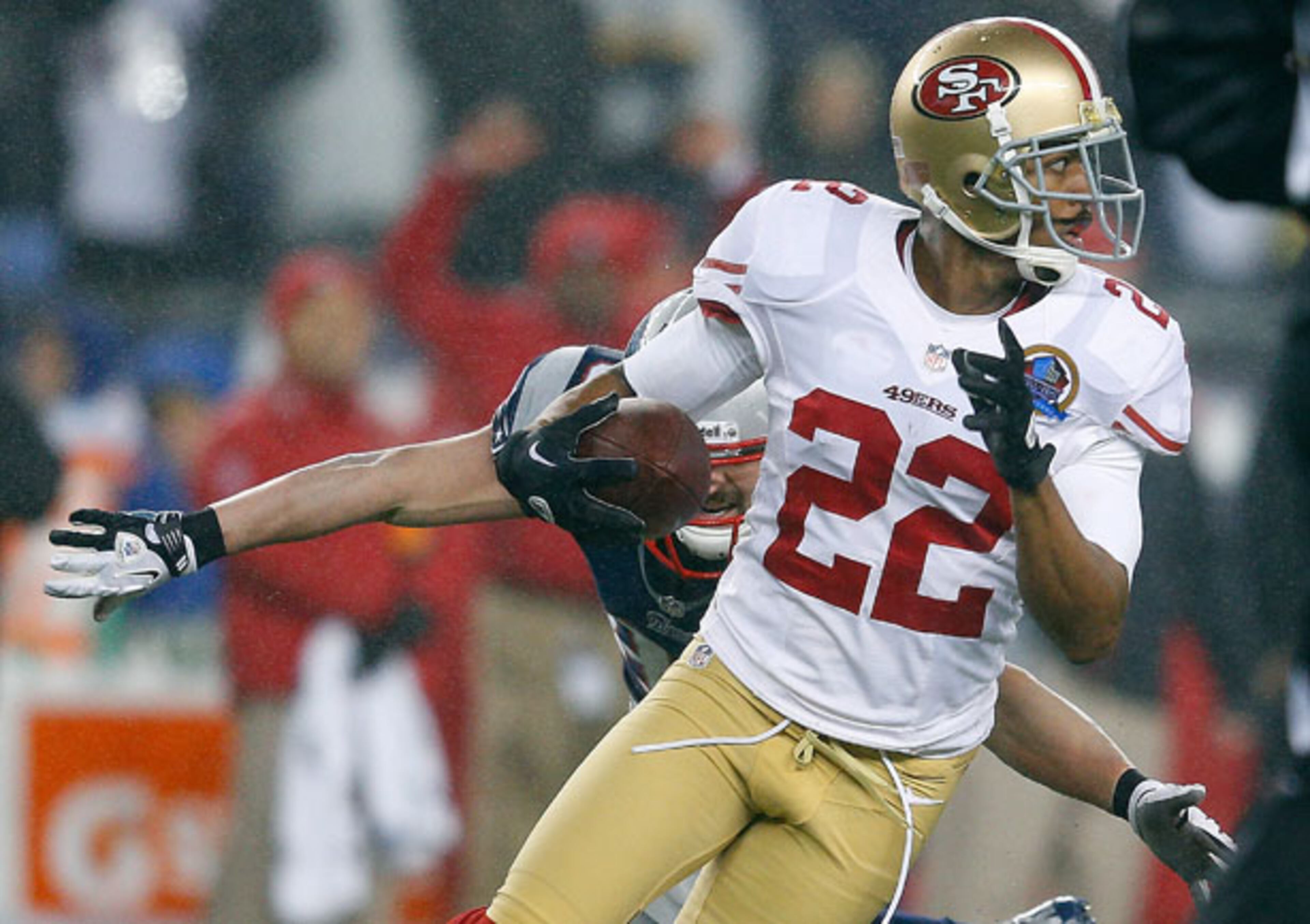 San Francisco 49ers cornerback Carlos Rogers was born in Augusta and played high school at Butler High School. A 2005 first round draft pick by the Washington Redskins out of Auburn, Rogers joined the 49ers in 2011 and was signed to a four-year, $31.3 million contract in 2012. It is his first Super Bowl.