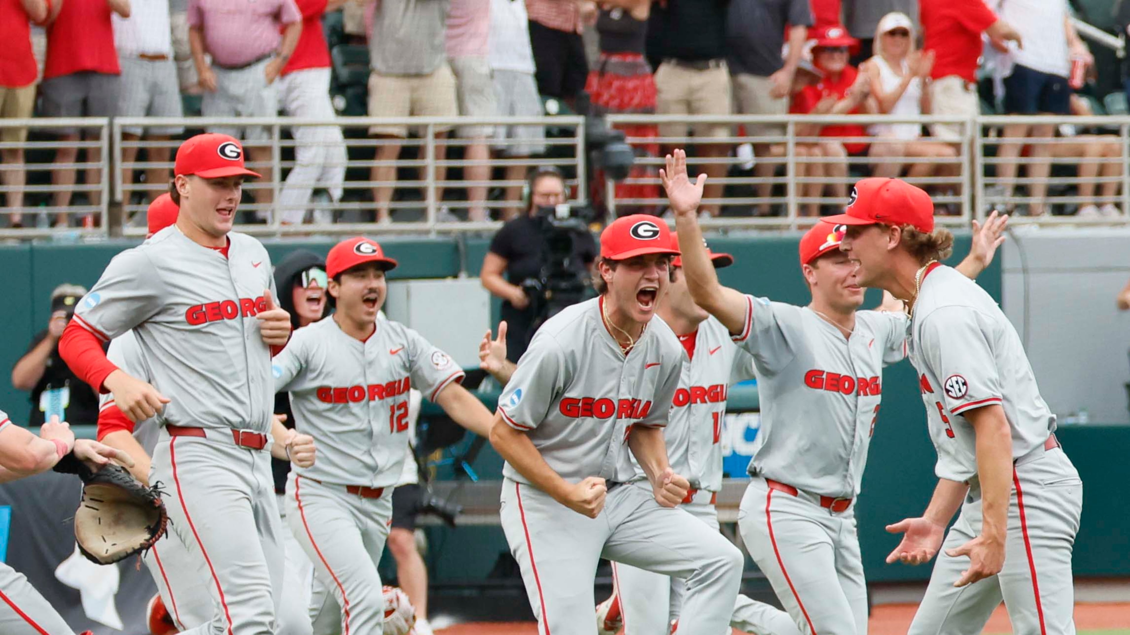 Georgia Bulldogs players celebrate after winning the NCAA Super Regional series by defeating the Minnesota State Bulldogs 11-9 at Foley Field on Sunday, June 7, 2026, in Athens.
Miguel Martinez/AJC)